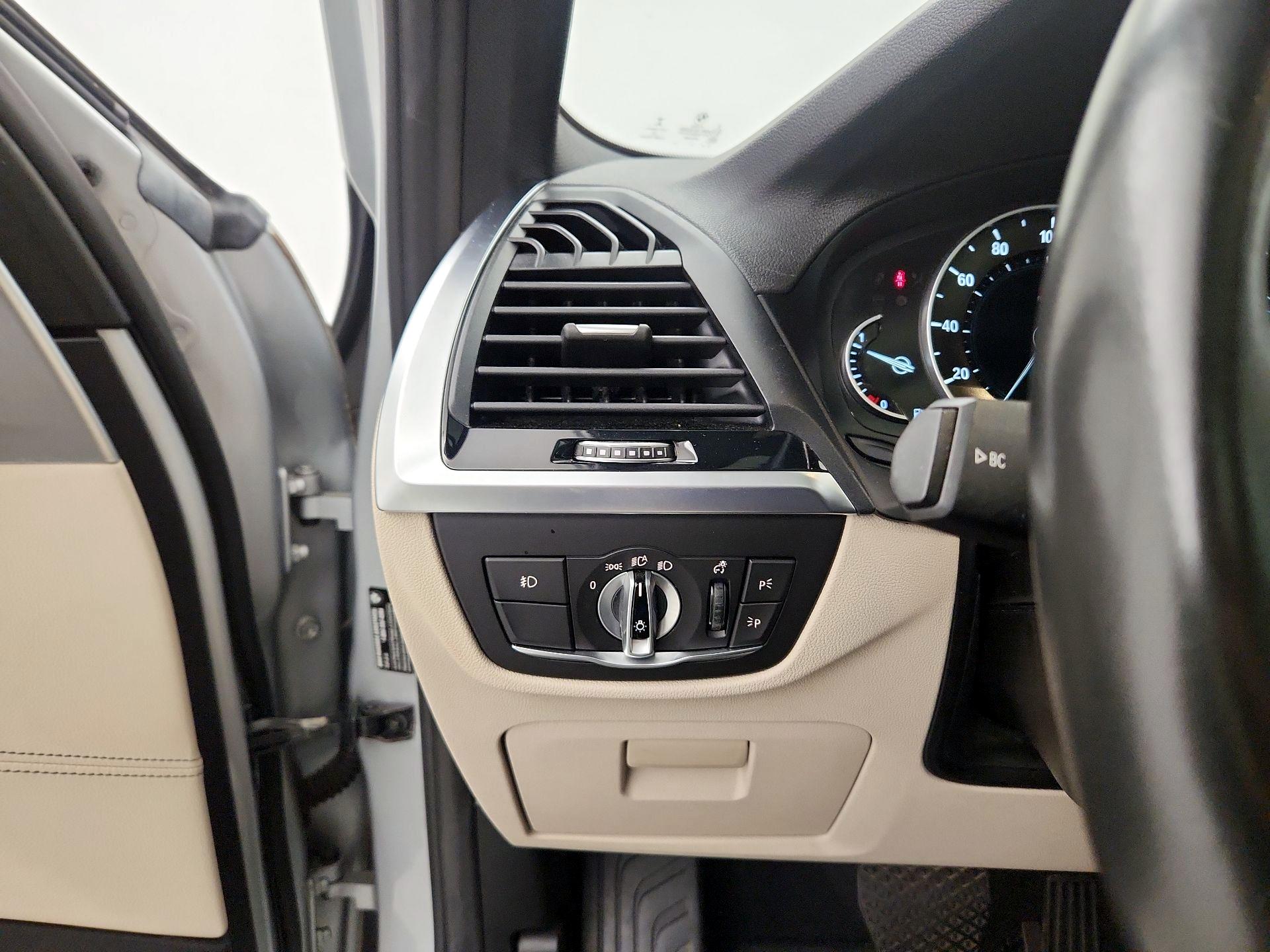 Thumbnail: 2019 BMW X3 - 13