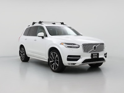 White 2019 Volvo XC90 T6 Momentum