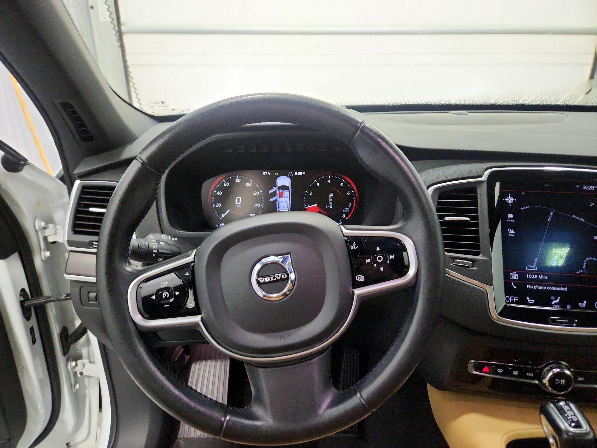 Thumbnail: 2019 Volvo XC90 - 10