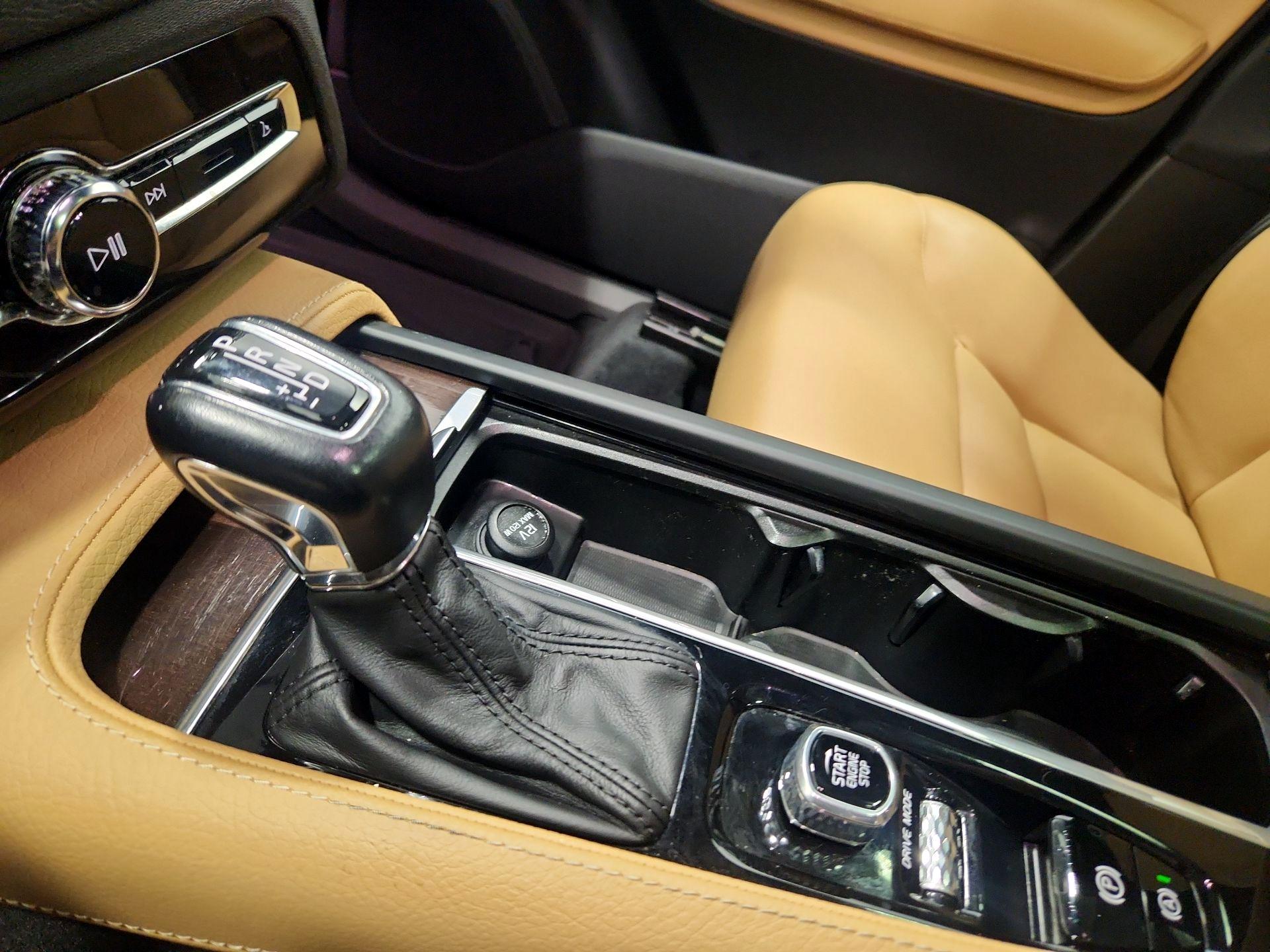 Thumbnail: 2019 Volvo XC90 - 18