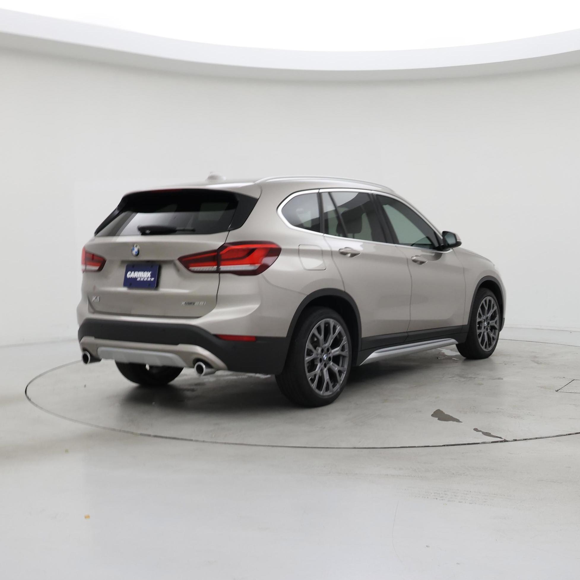 Thumbnail: 2022 BMW X1 - 8