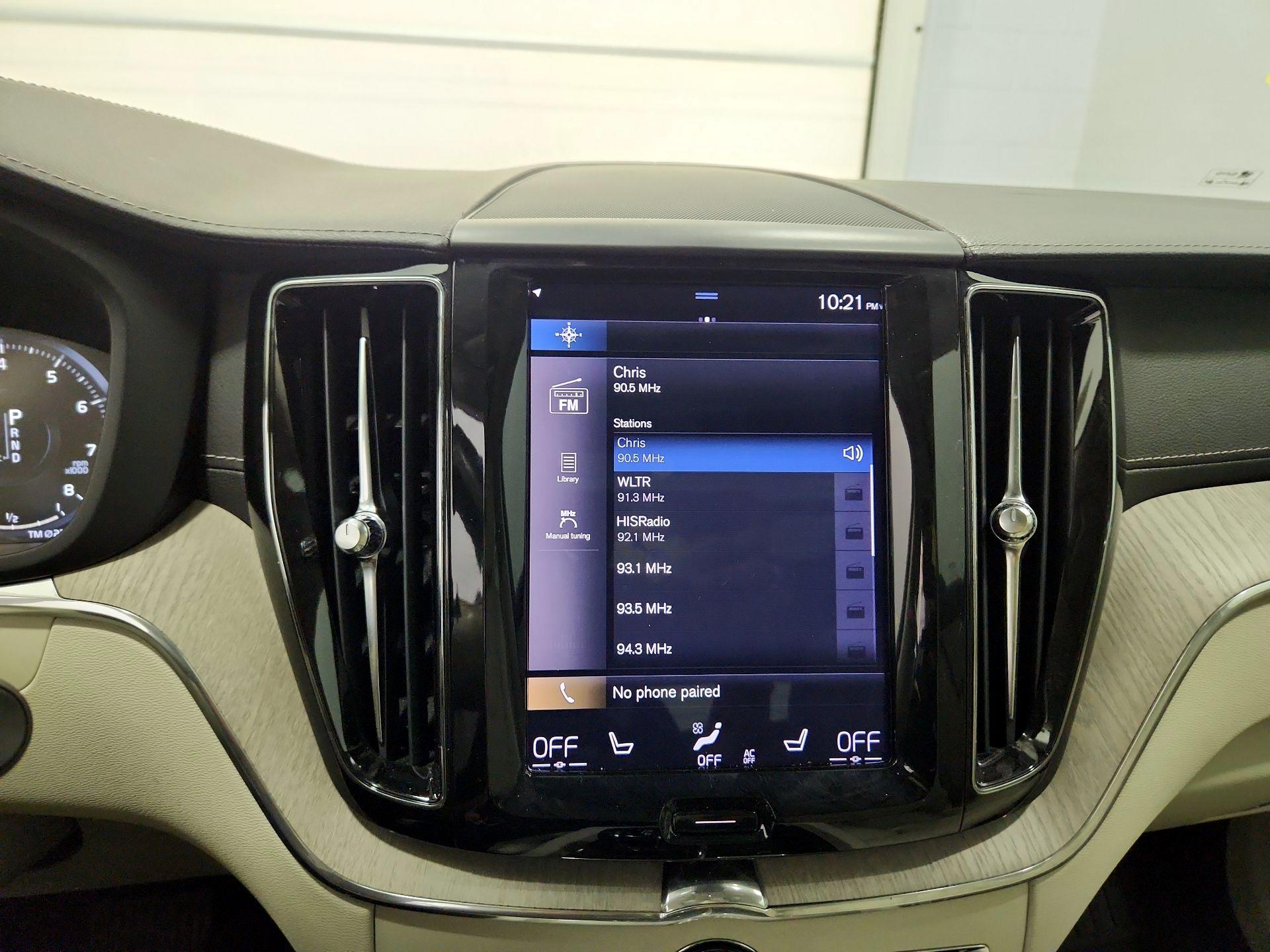 Thumbnail: 2018 Volvo XC60 - 15