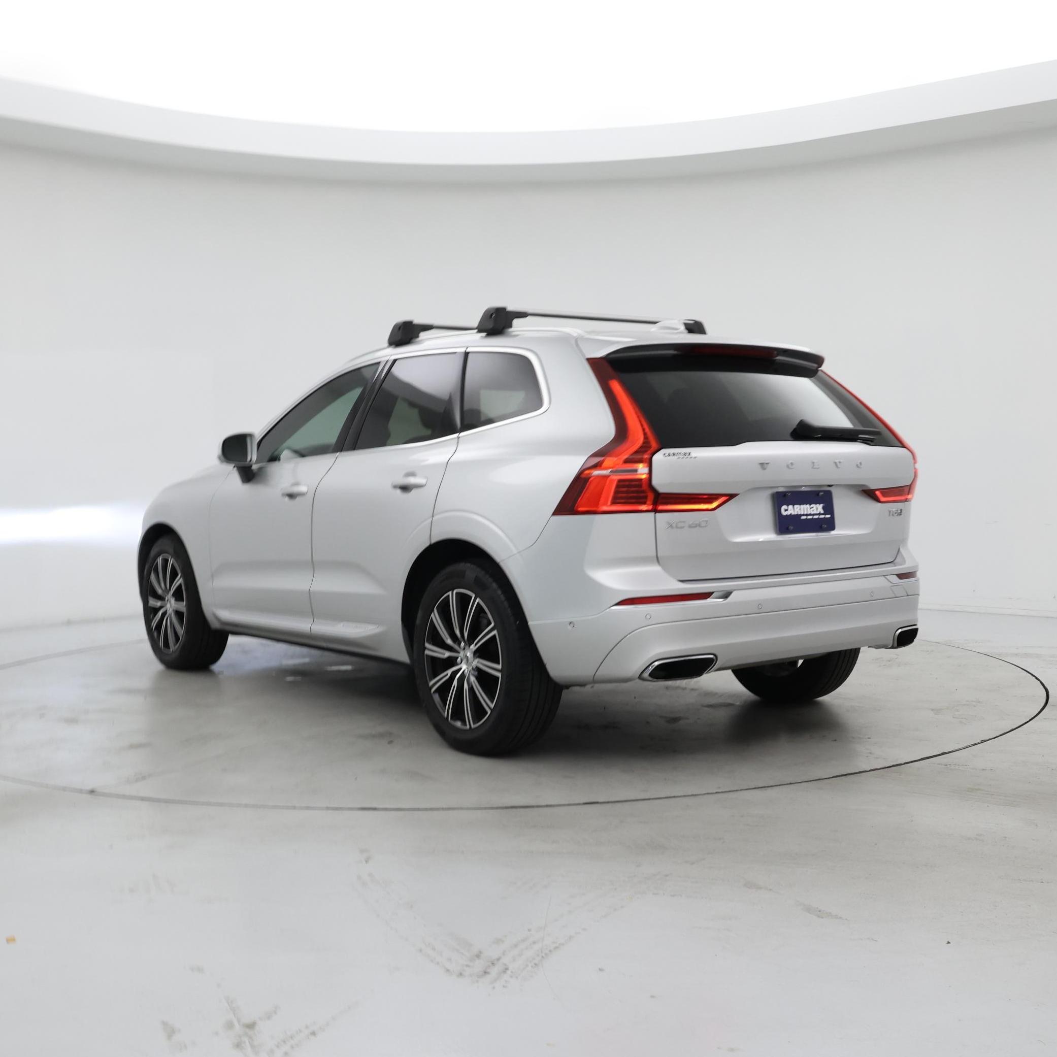 Thumbnail: 2018 Volvo XC60 - 2