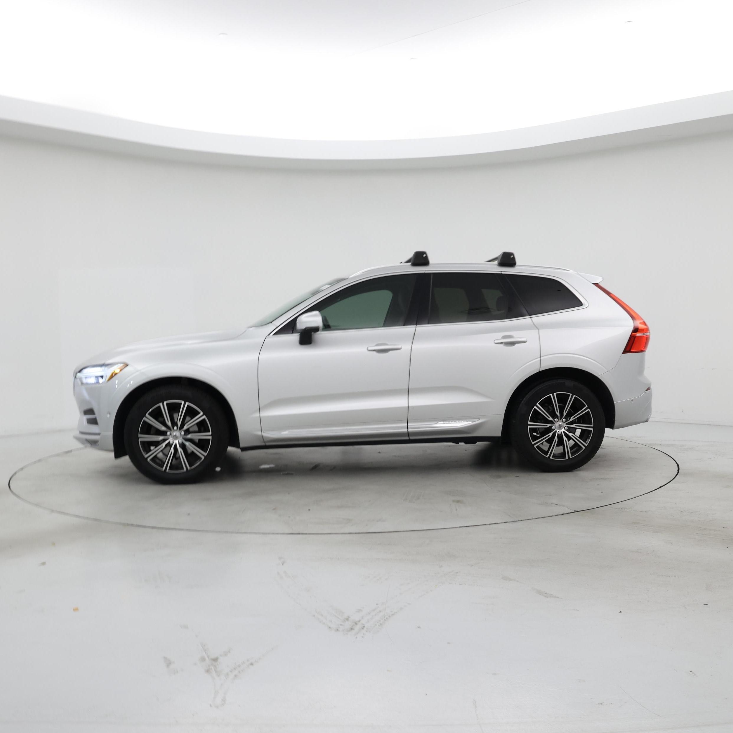 Thumbnail: 2018 Volvo XC60 - 3
