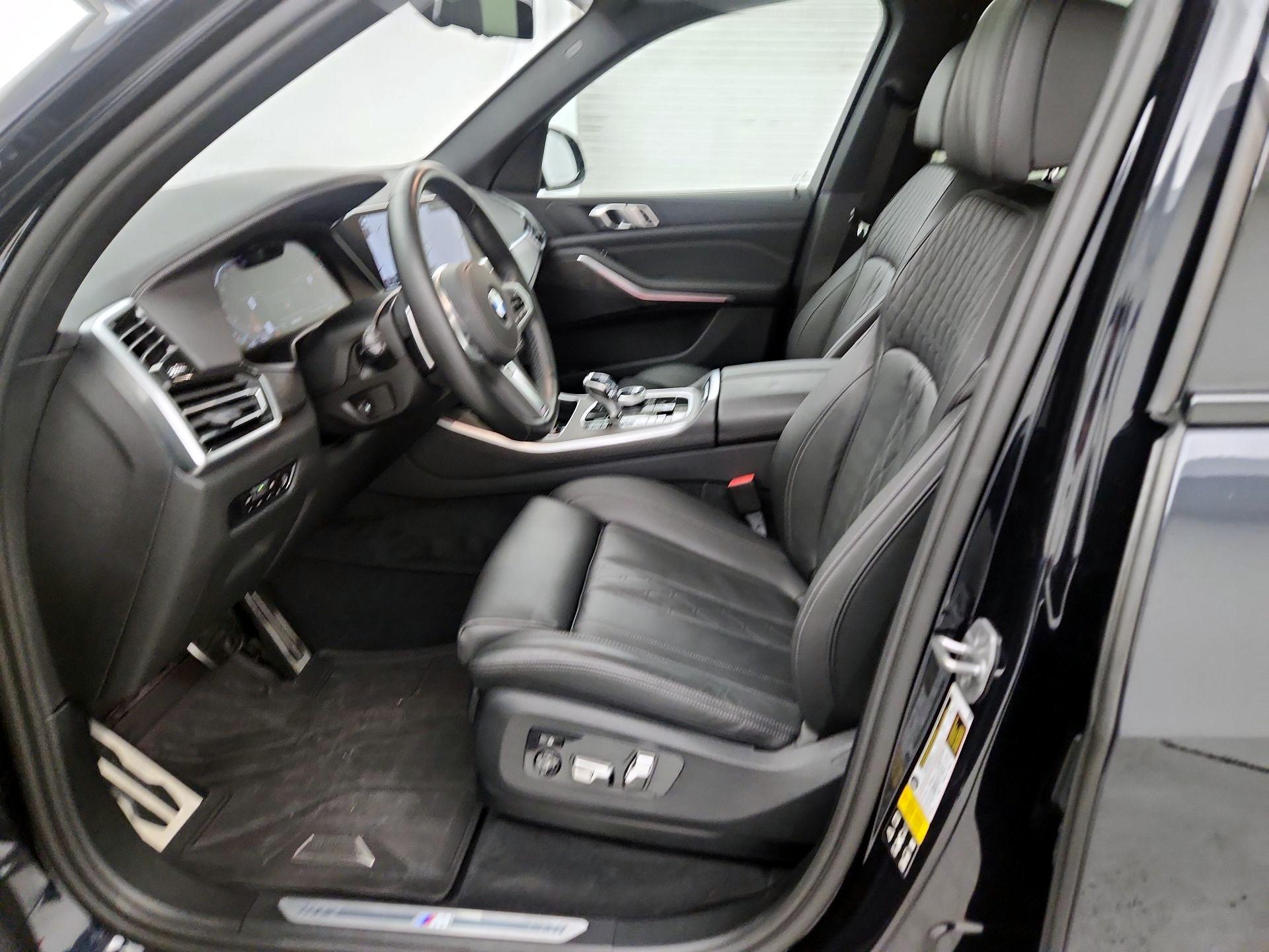 Thumbnail: 2022 BMW X5 - 11
