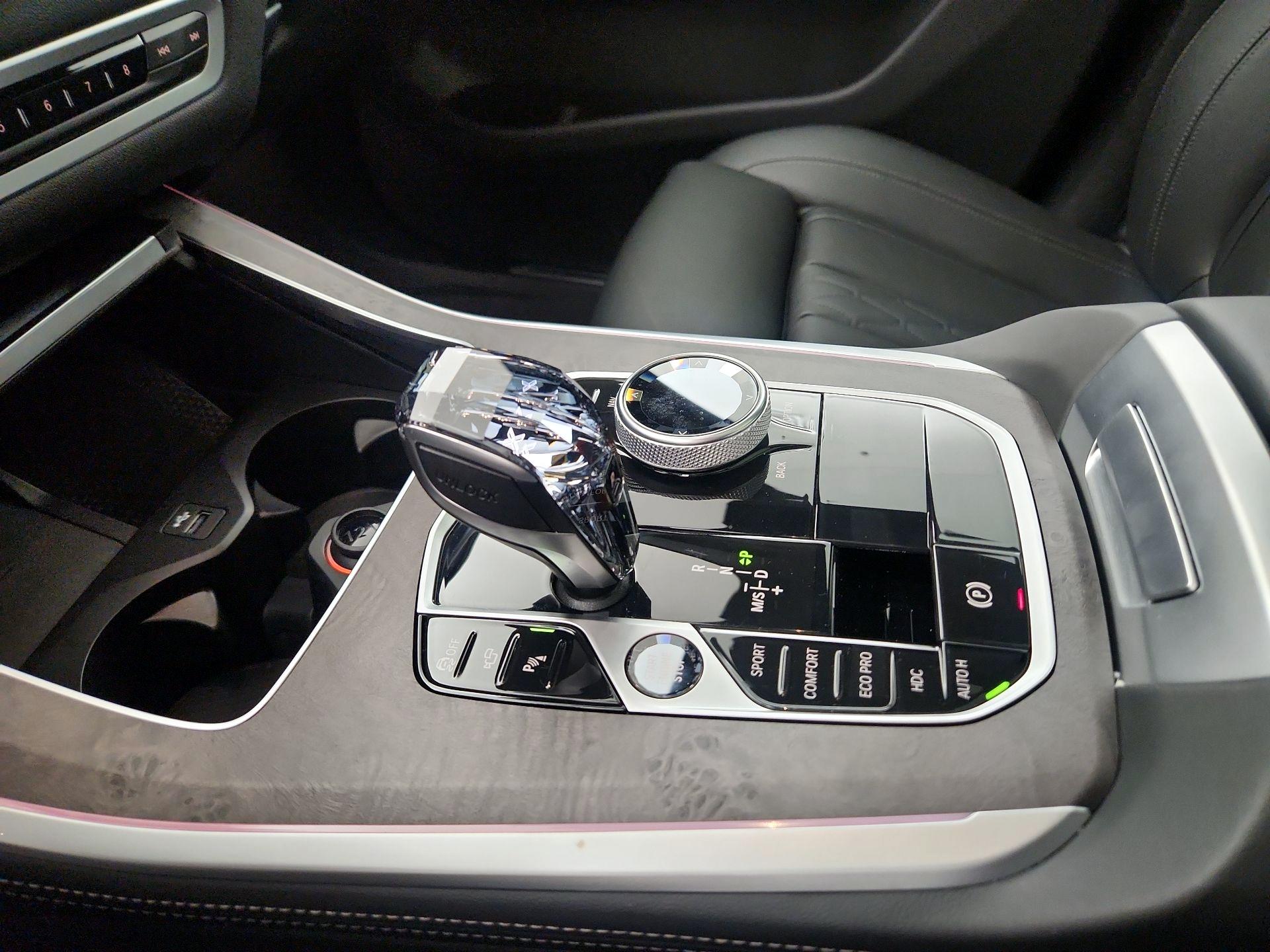 Thumbnail: 2022 BMW X5 - 18