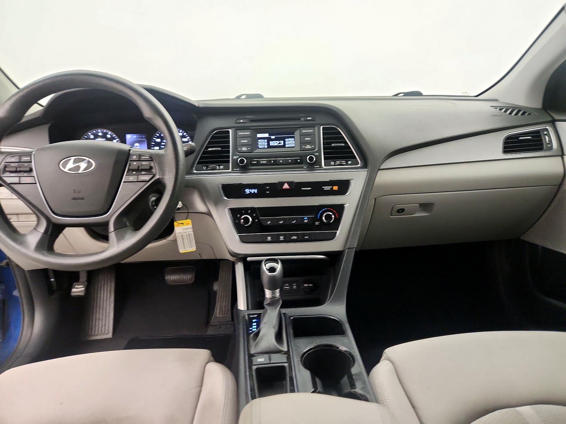 Thumbnail: 2017 Hyundai Sonata - 9