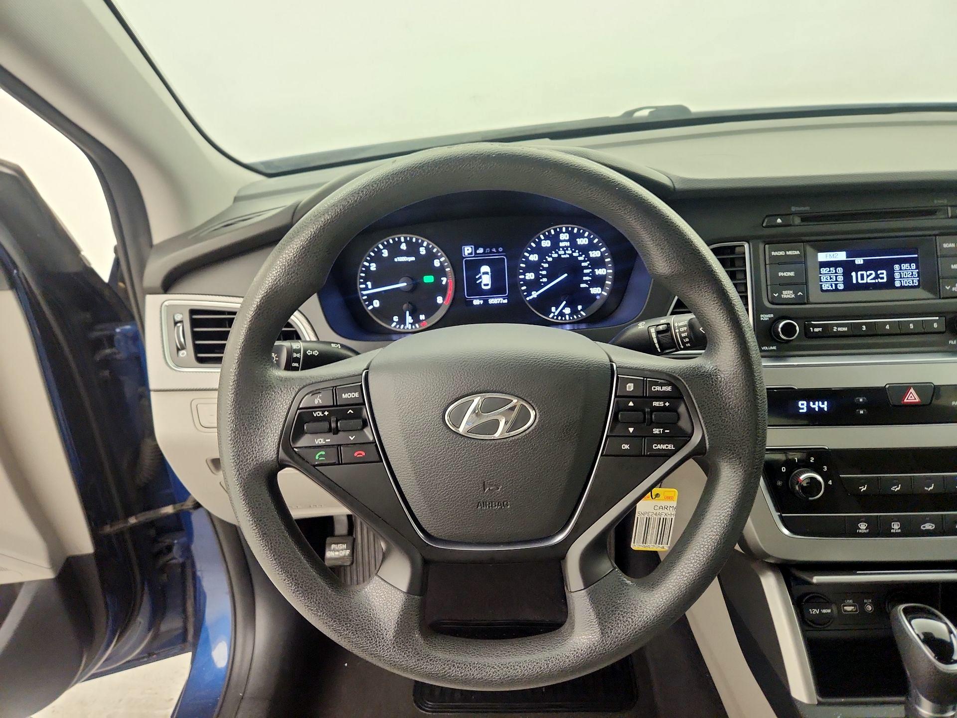 Thumbnail: 2017 Hyundai Sonata - 10