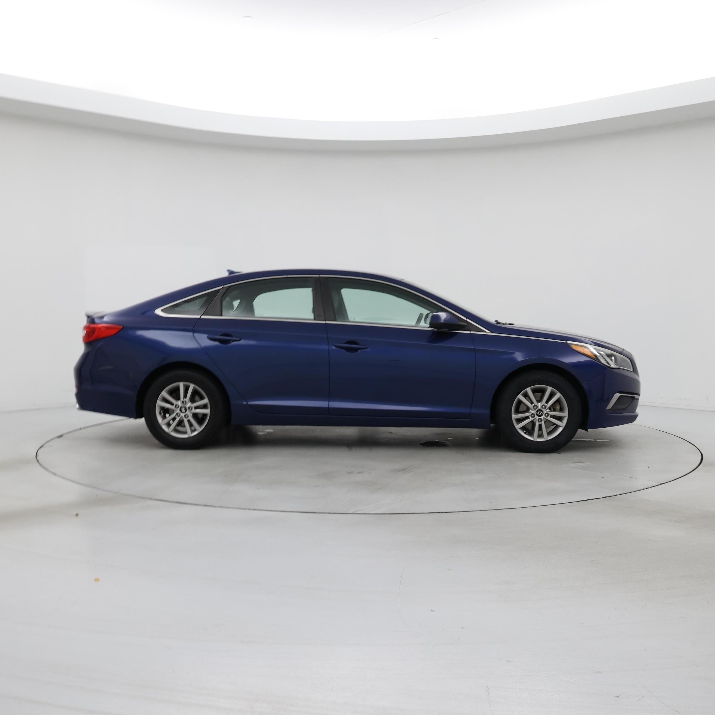Thumbnail: 2017 Hyundai Sonata - 7