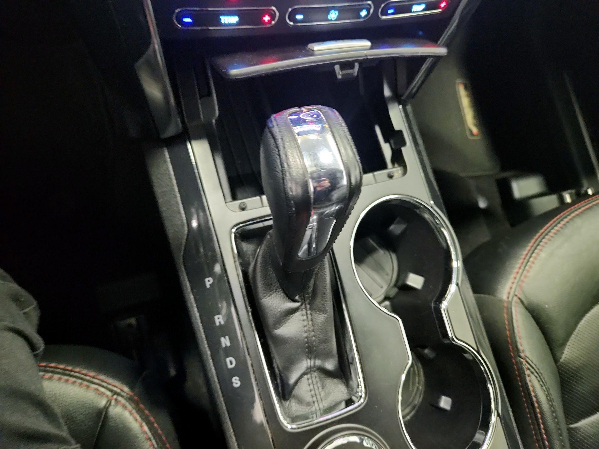 Thumbnail: 2019 Ford Explorer - 17