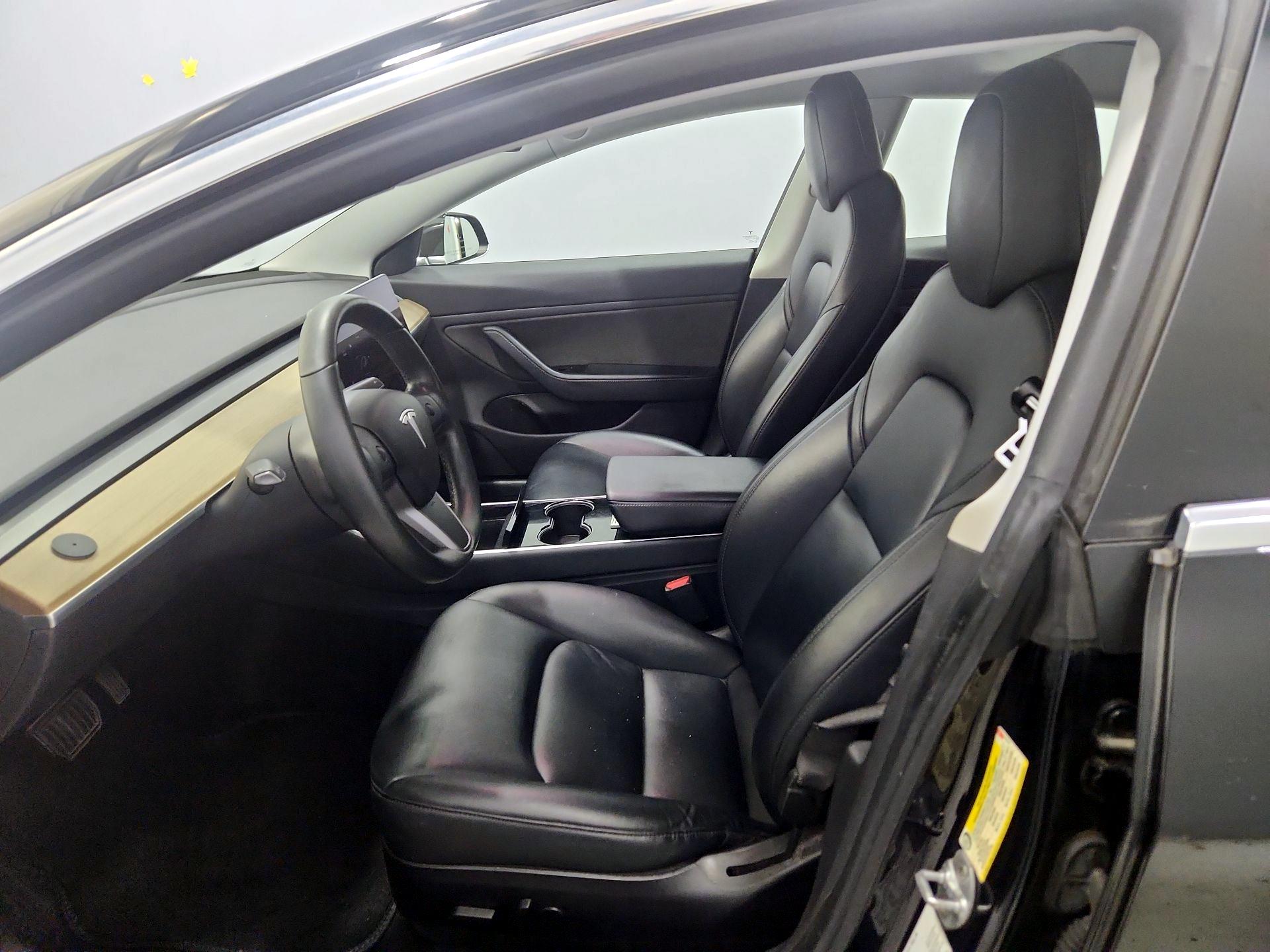 Thumbnail: 2019 Tesla Model 3 - 11