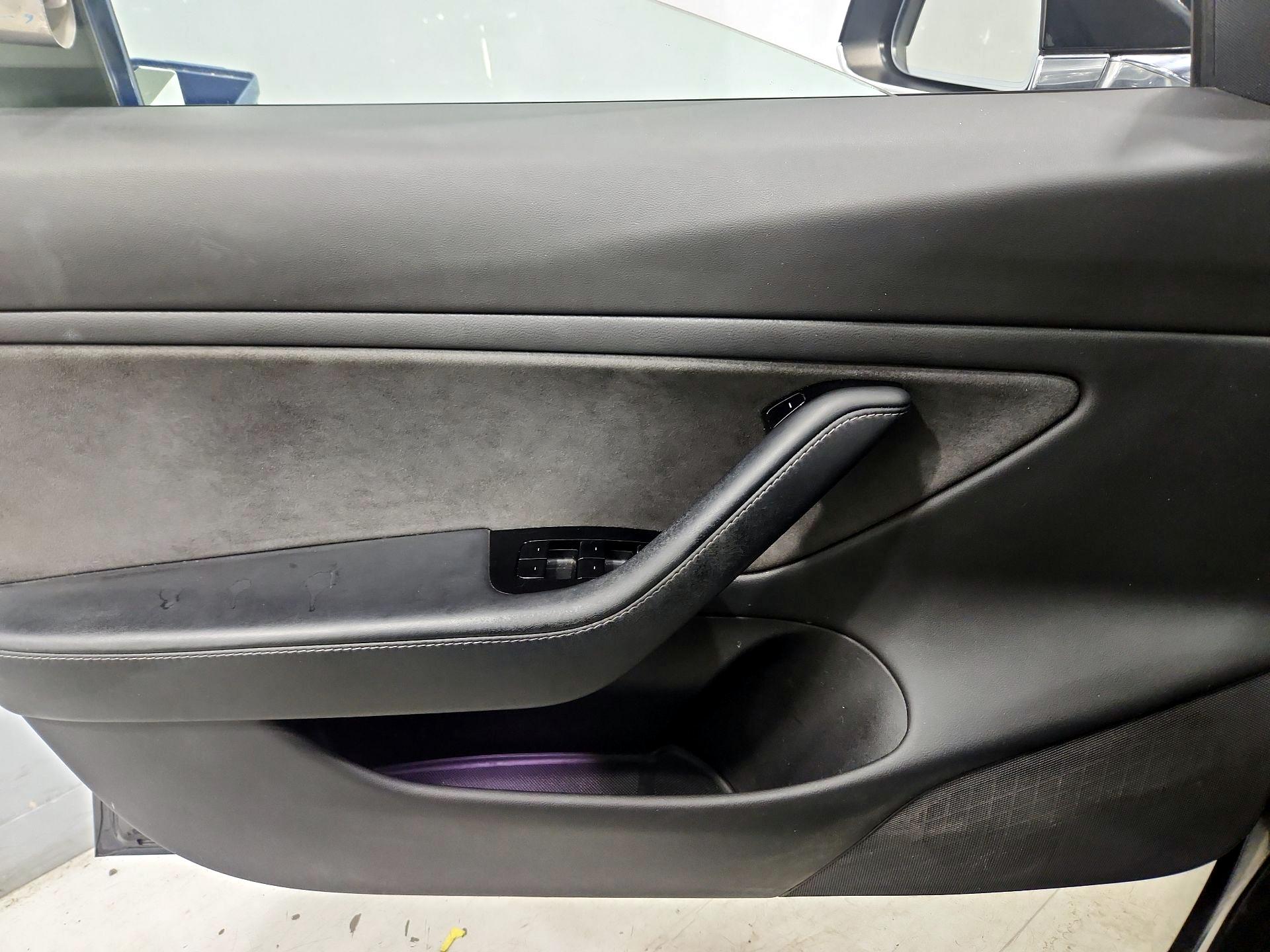 Thumbnail: 2019 Tesla Model 3 - 12