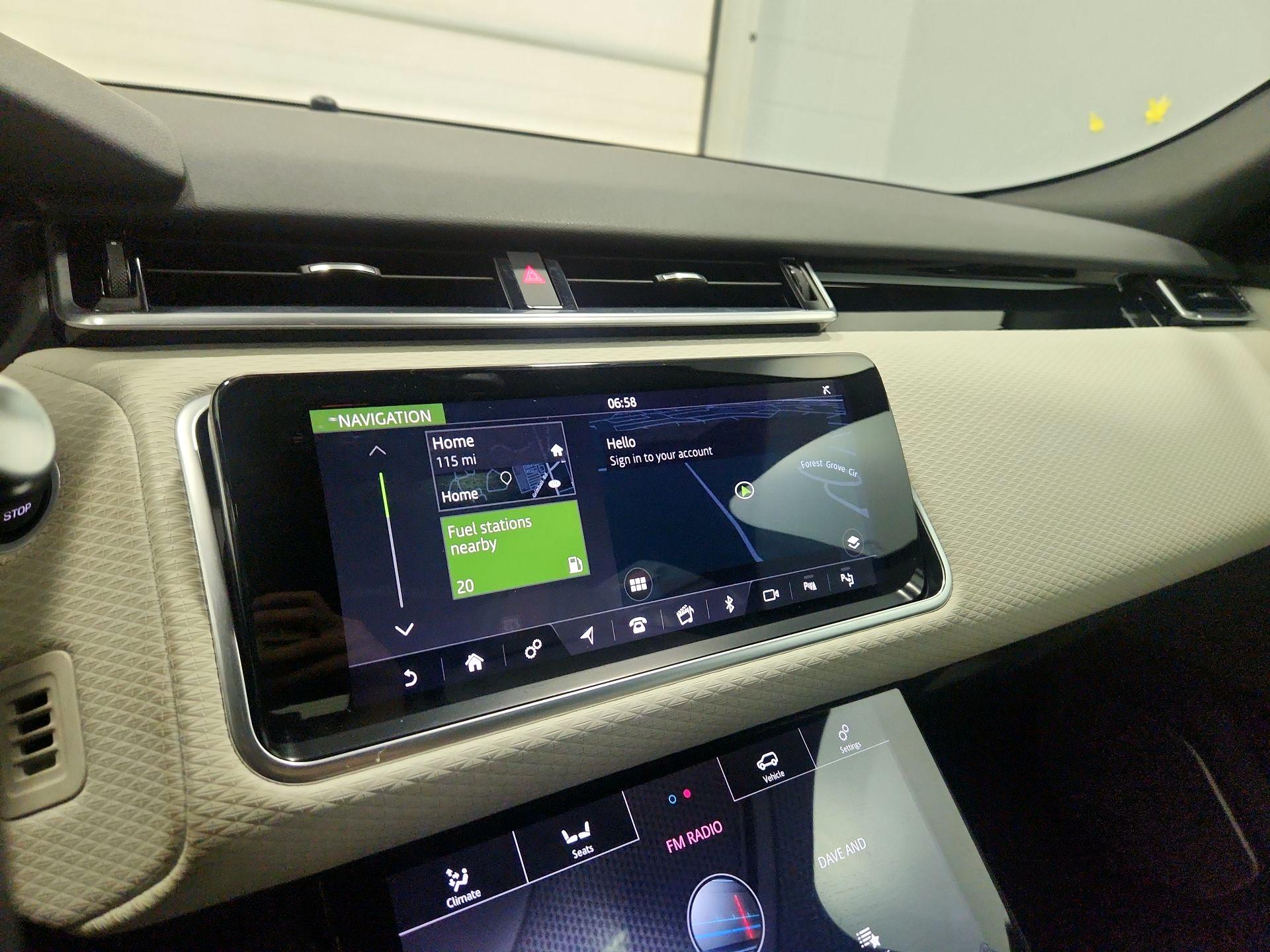 Thumbnail: 2019 Land Rover Range Rover Velar - 14