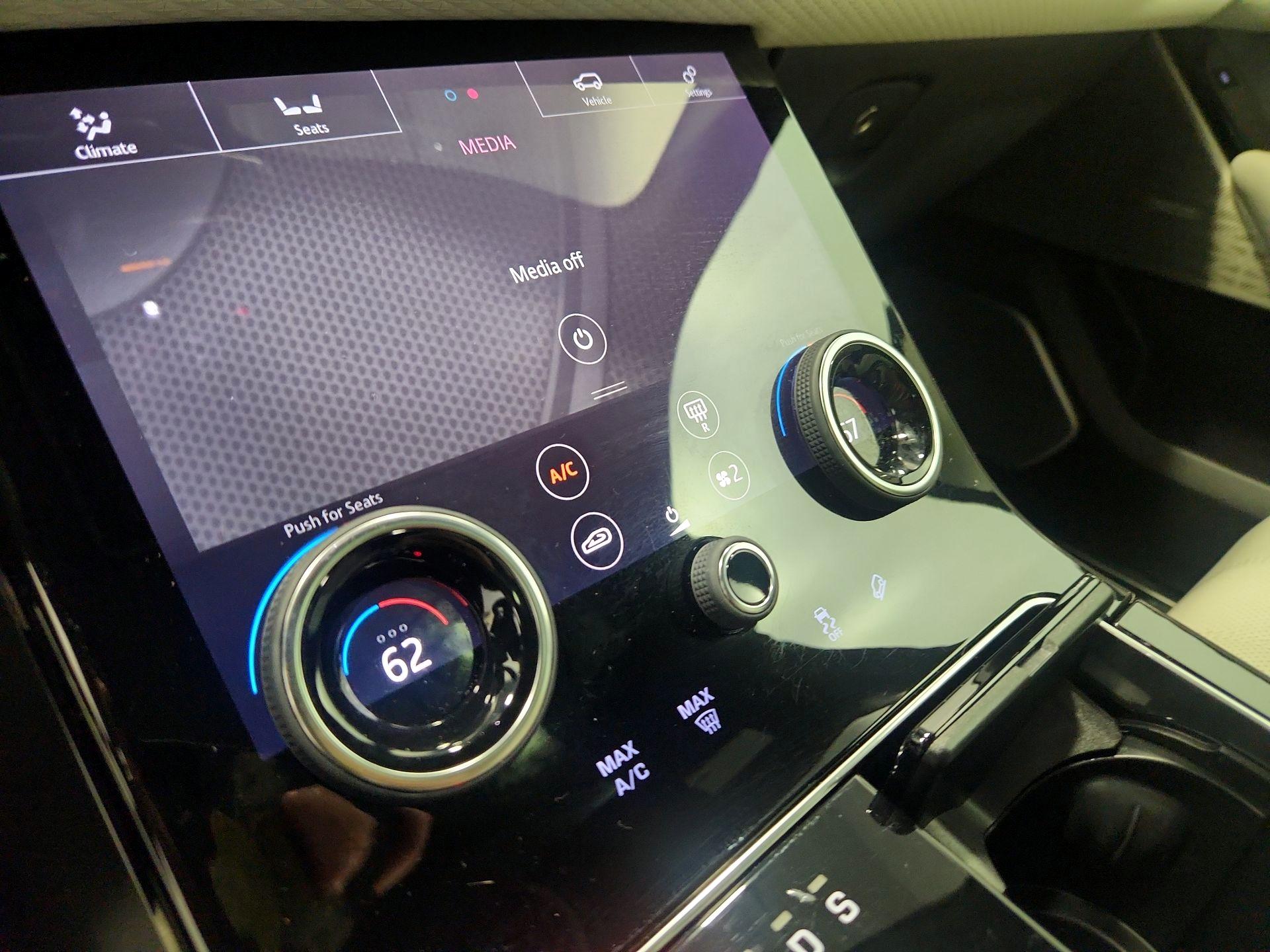 Thumbnail: 2019 Land Rover Range Rover Velar - 17