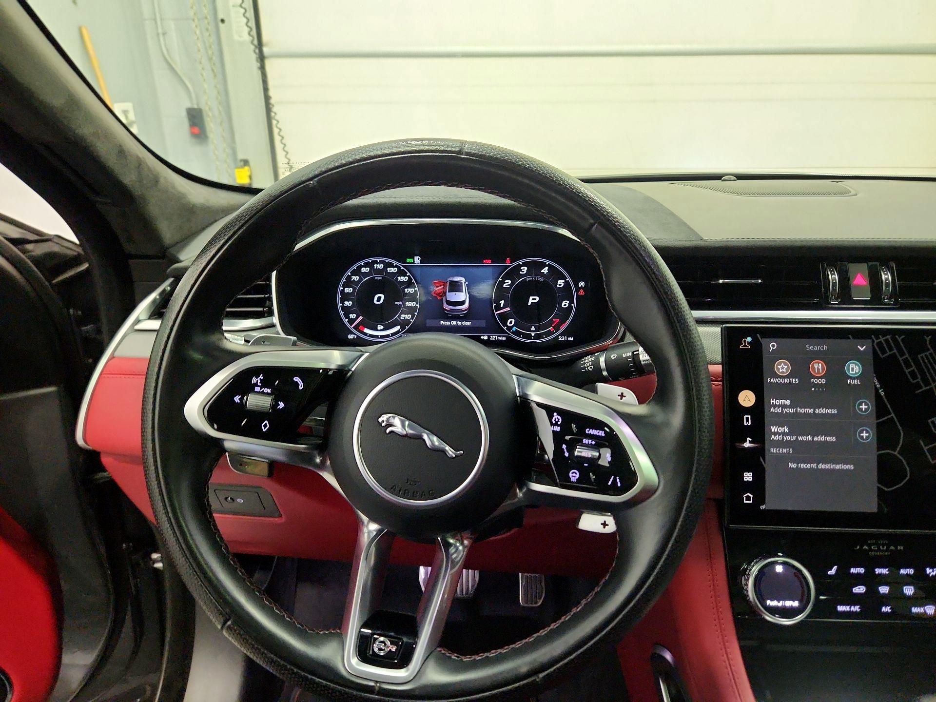 Thumbnail: 2021 Jaguar F-Pace - 10