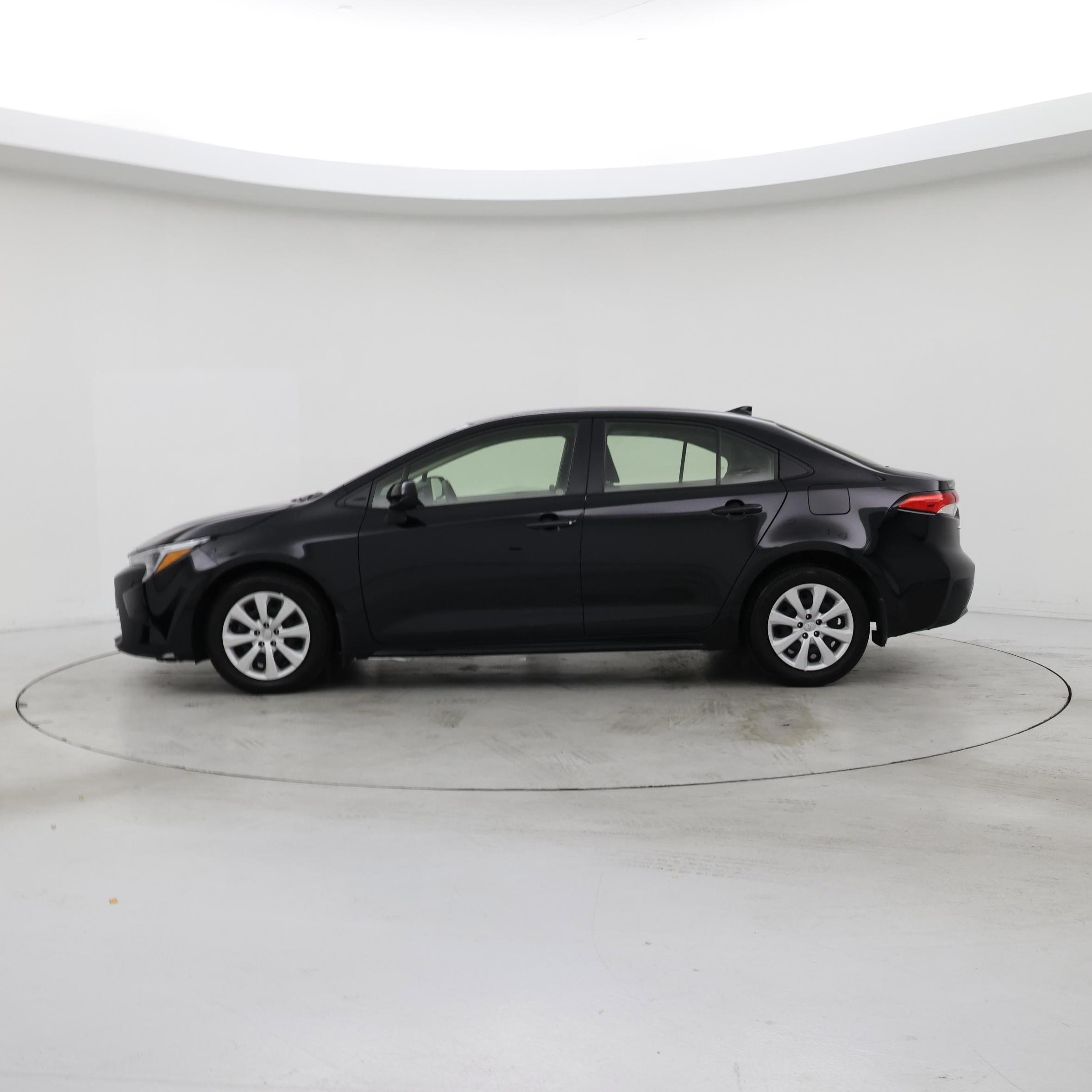 Thumbnail: 2024 Toyota Corolla - 3