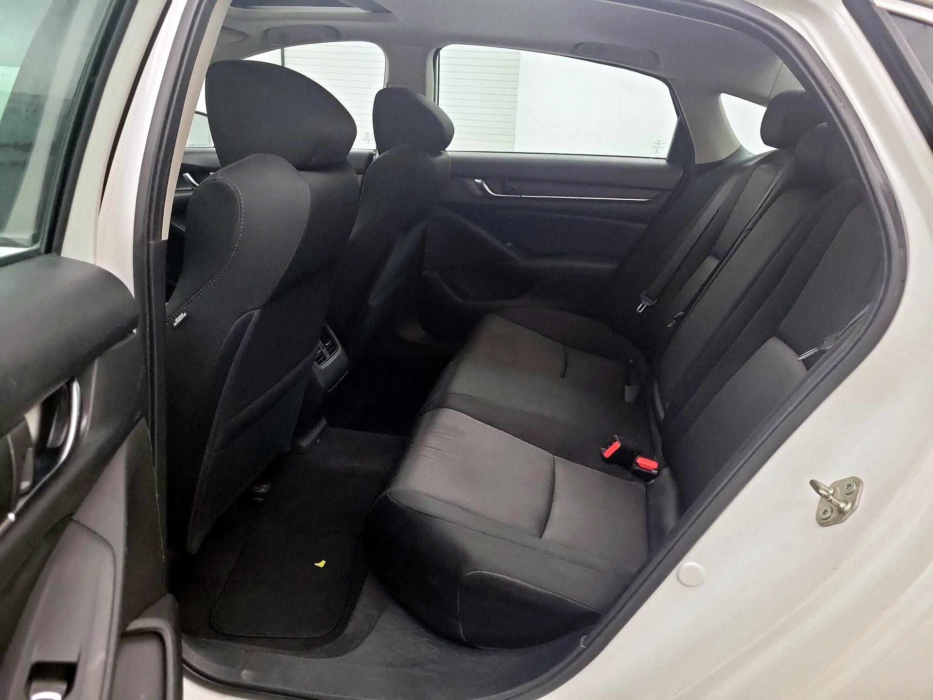 Thumbnail: 2018 Honda Accord - 18