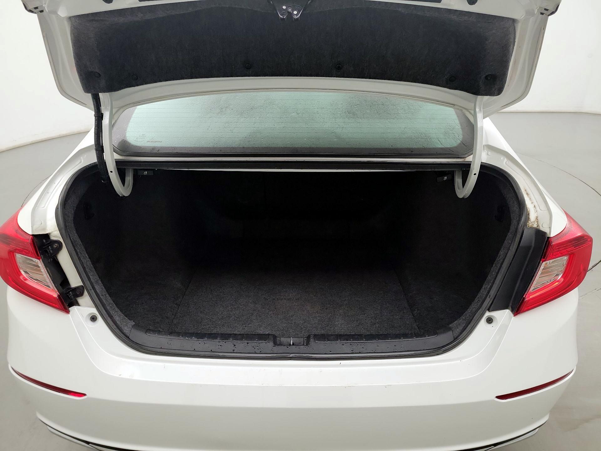 Thumbnail: 2018 Honda Accord - 19