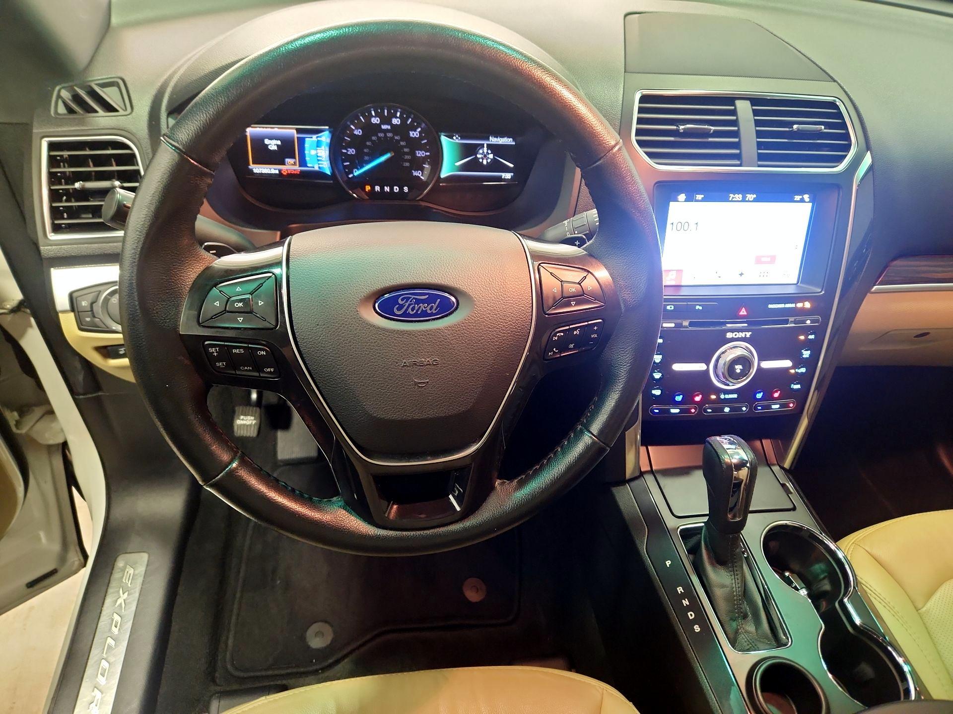 Thumbnail: 2017 Ford Explorer - 9