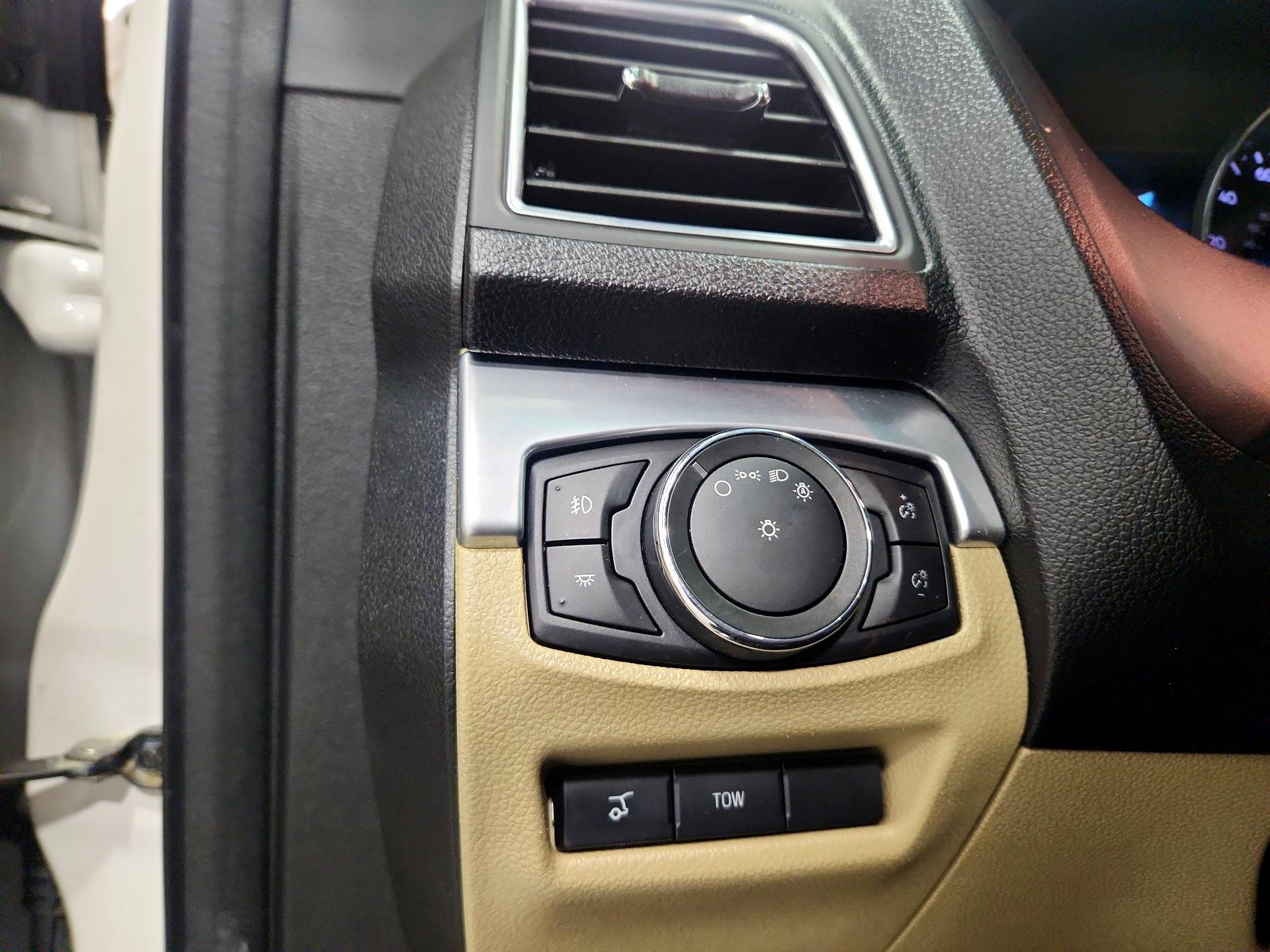 Thumbnail: 2017 Ford Explorer - 13
