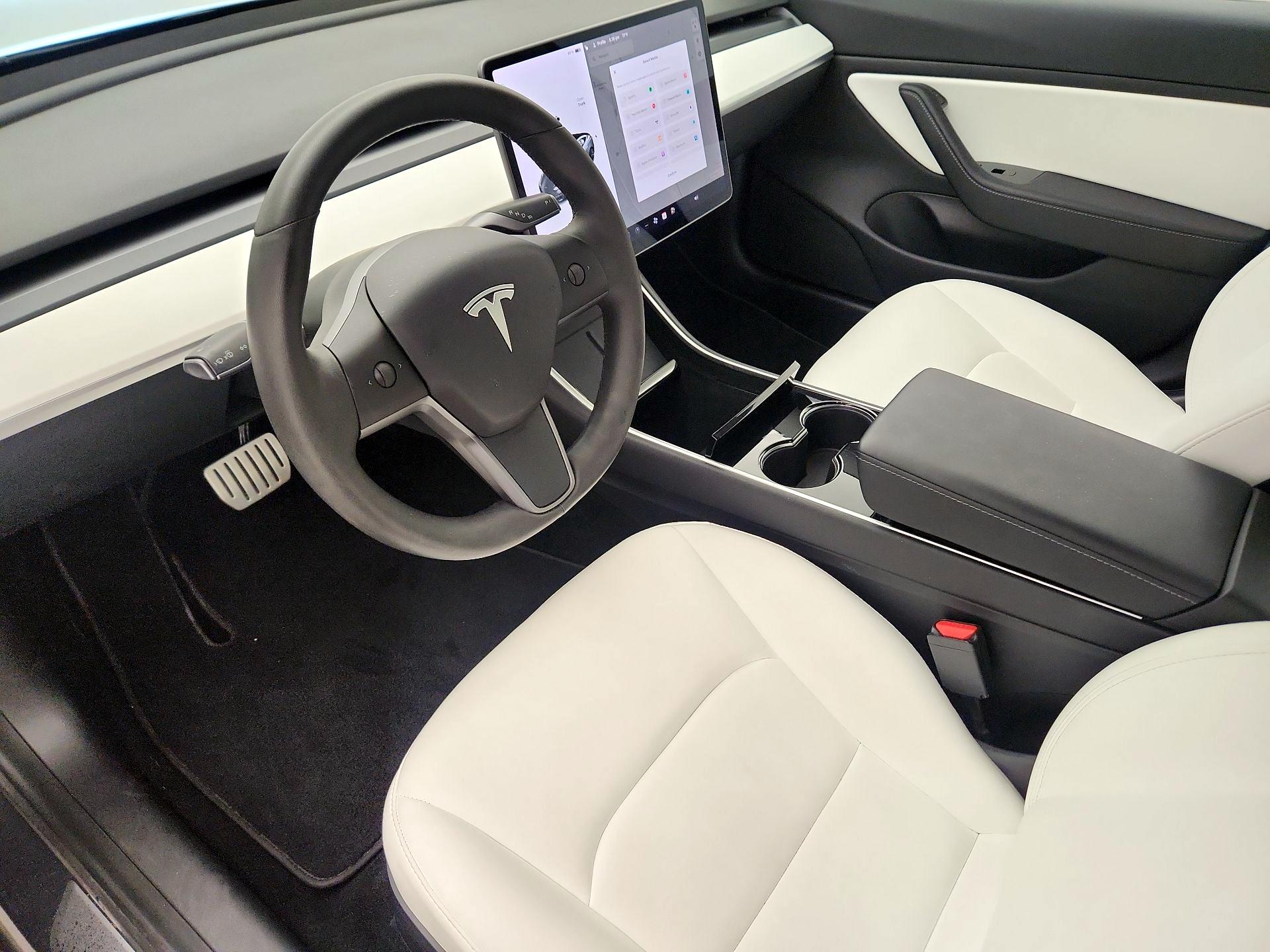 Thumbnail: 2020 Tesla Model 3 - 11