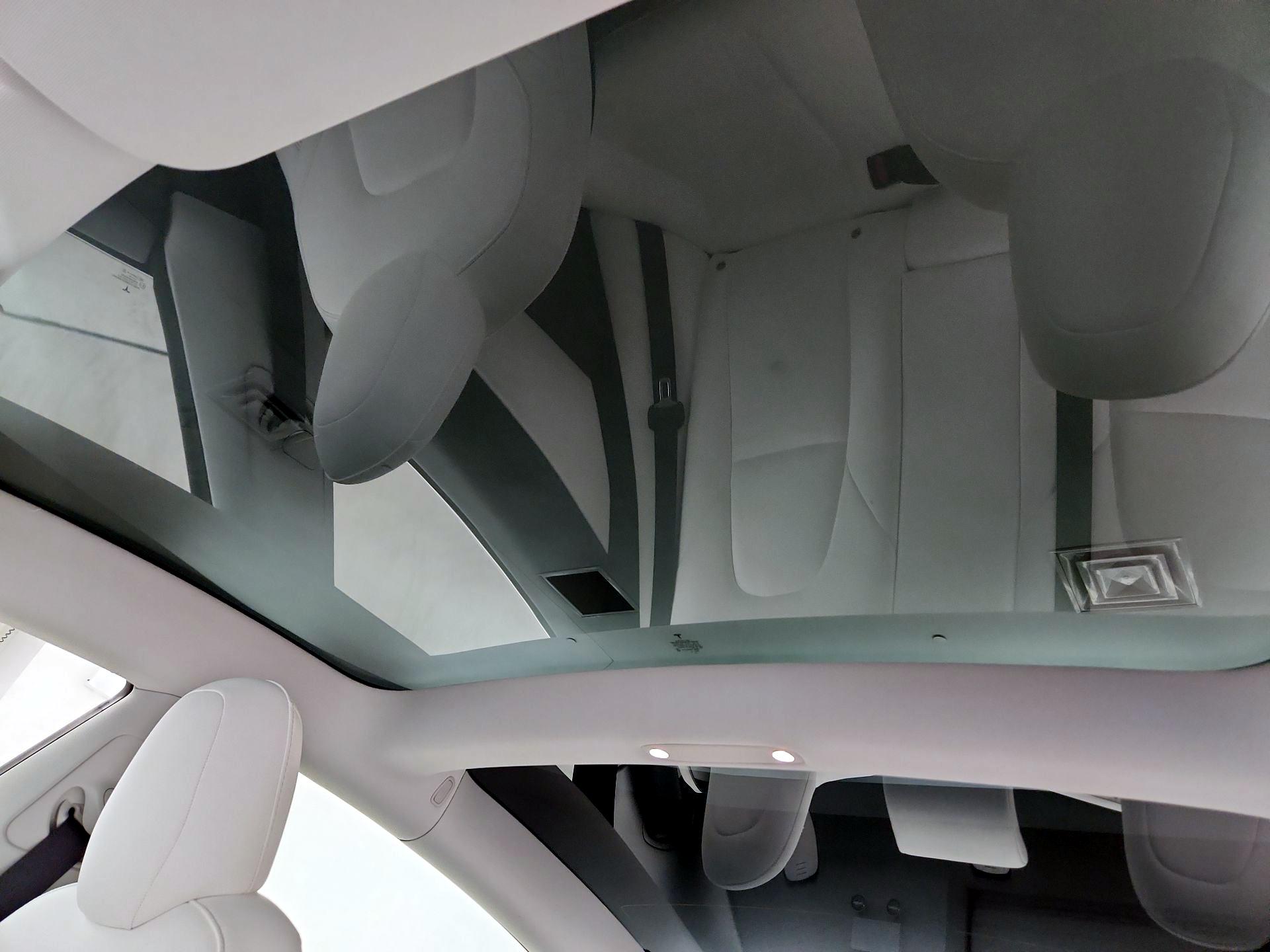 Thumbnail: 2020 Tesla Model 3 - 17