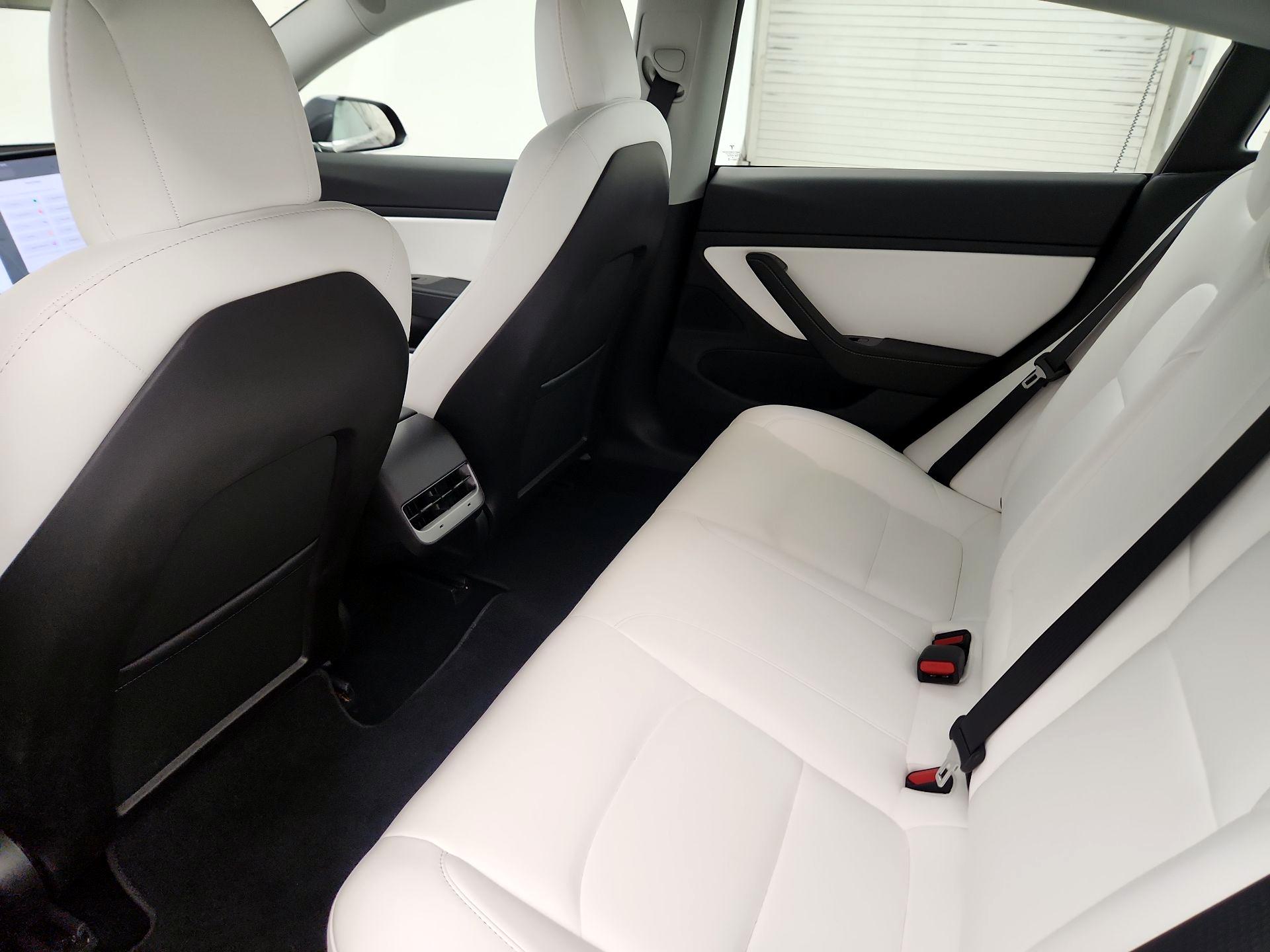 Thumbnail: 2020 Tesla Model 3 - 18