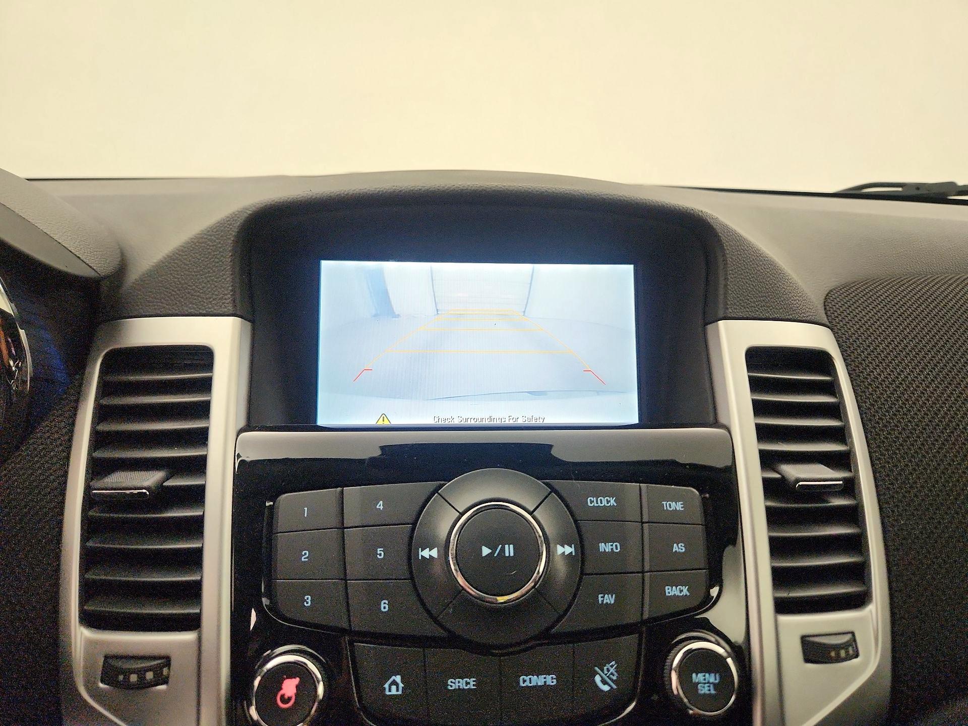 Thumbnail: 2015 Chevrolet Cruze - 12