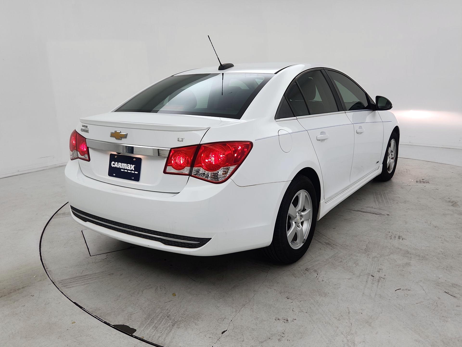 Thumbnail: 2015 Chevrolet Cruze - 5