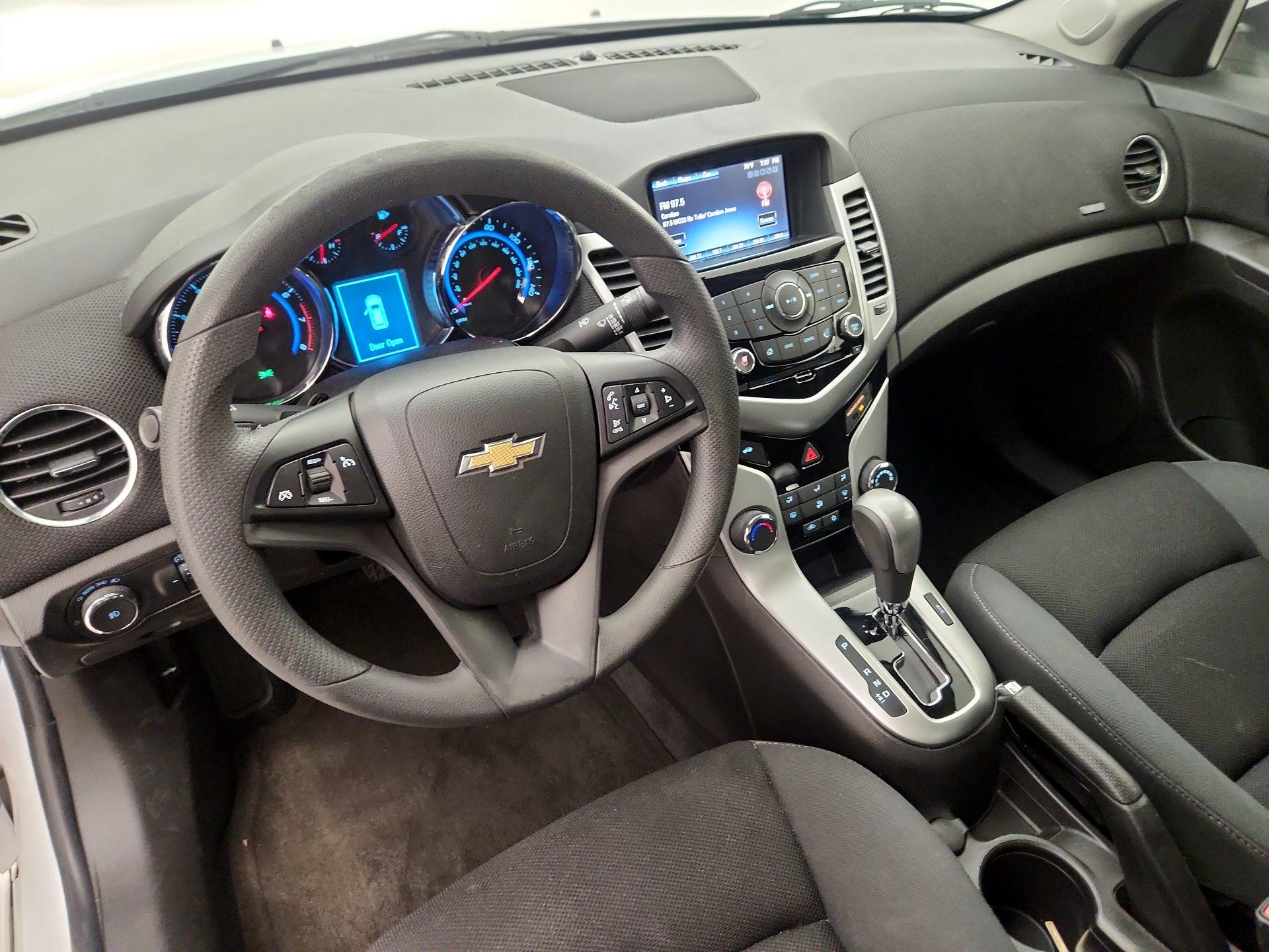 Thumbnail: 2015 Chevrolet Cruze - 8