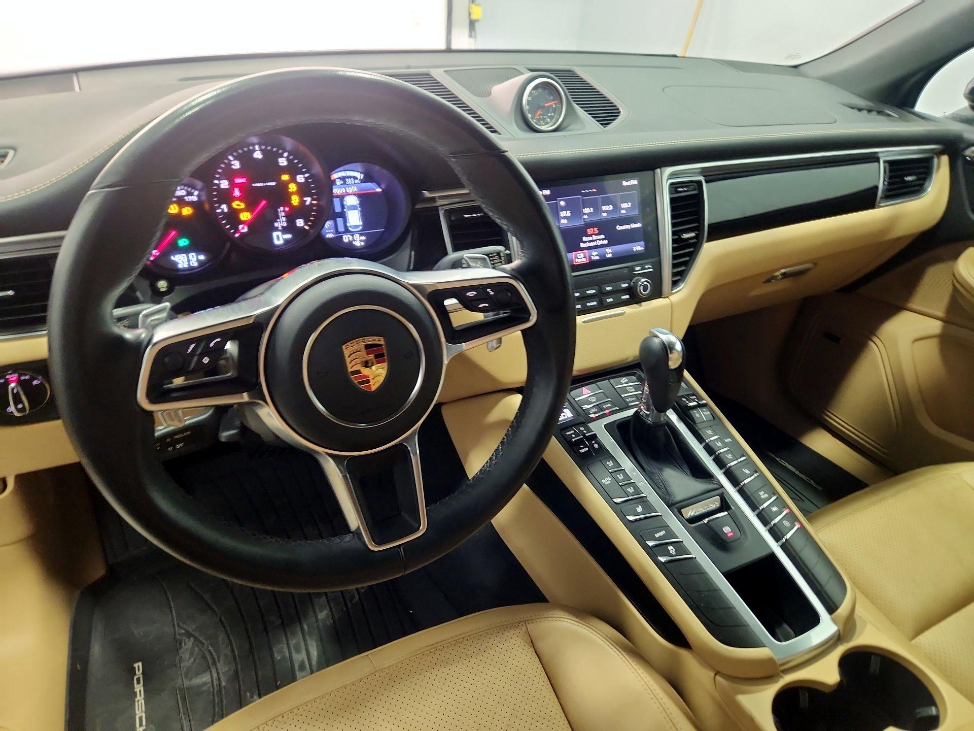 Thumbnail: 2018 Porsche Macan - 9
