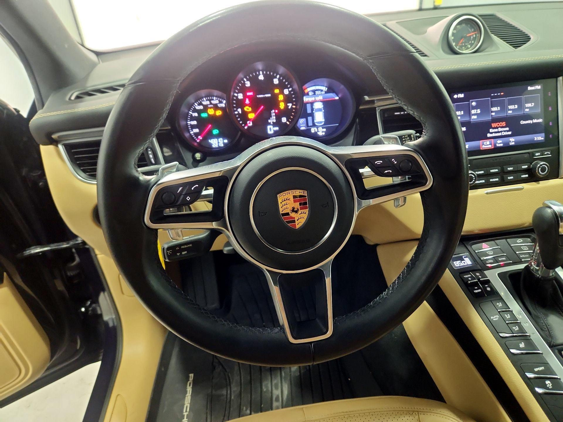 Thumbnail: 2018 Porsche Macan - 10