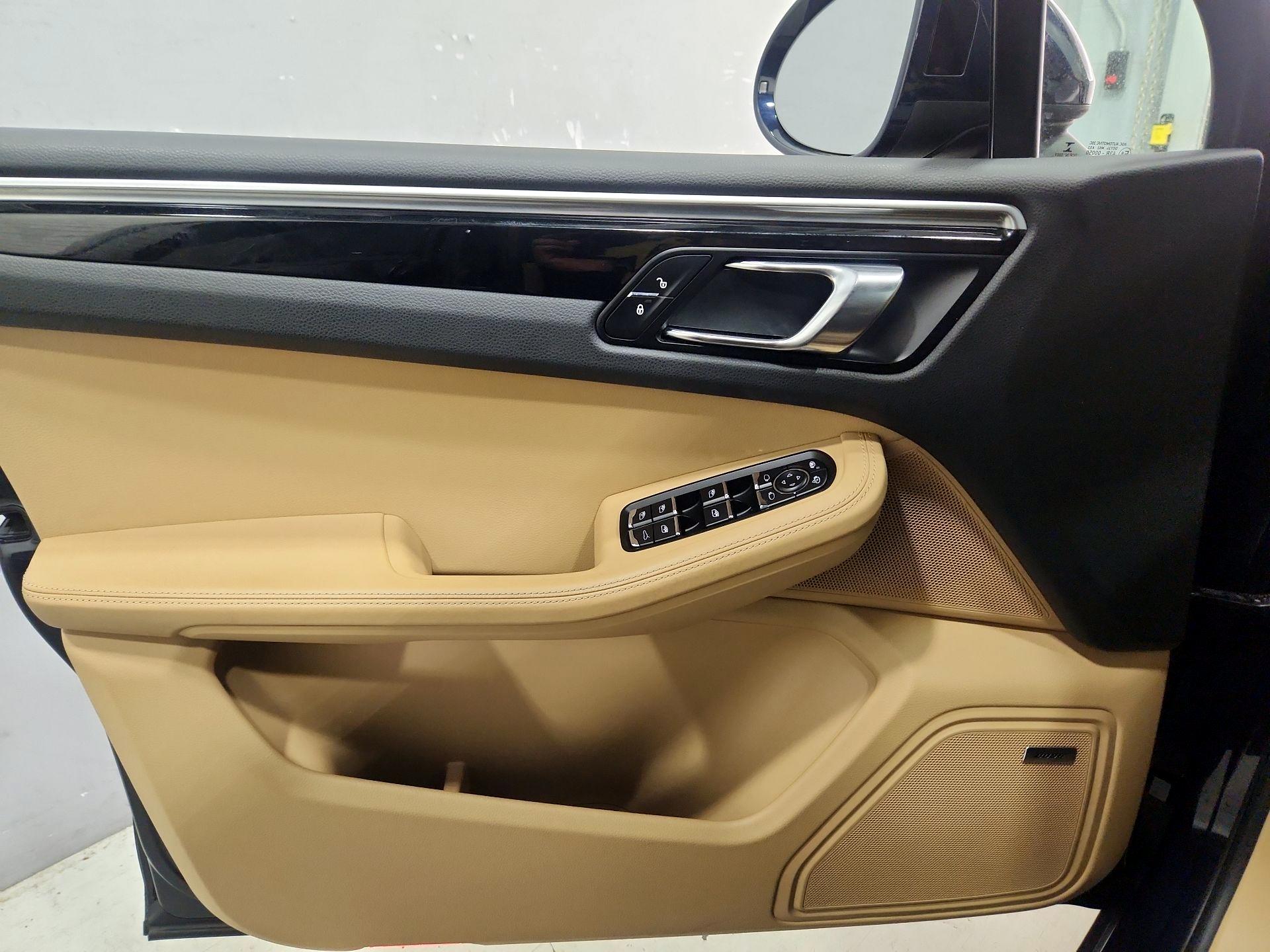 Thumbnail: 2018 Porsche Macan - 12