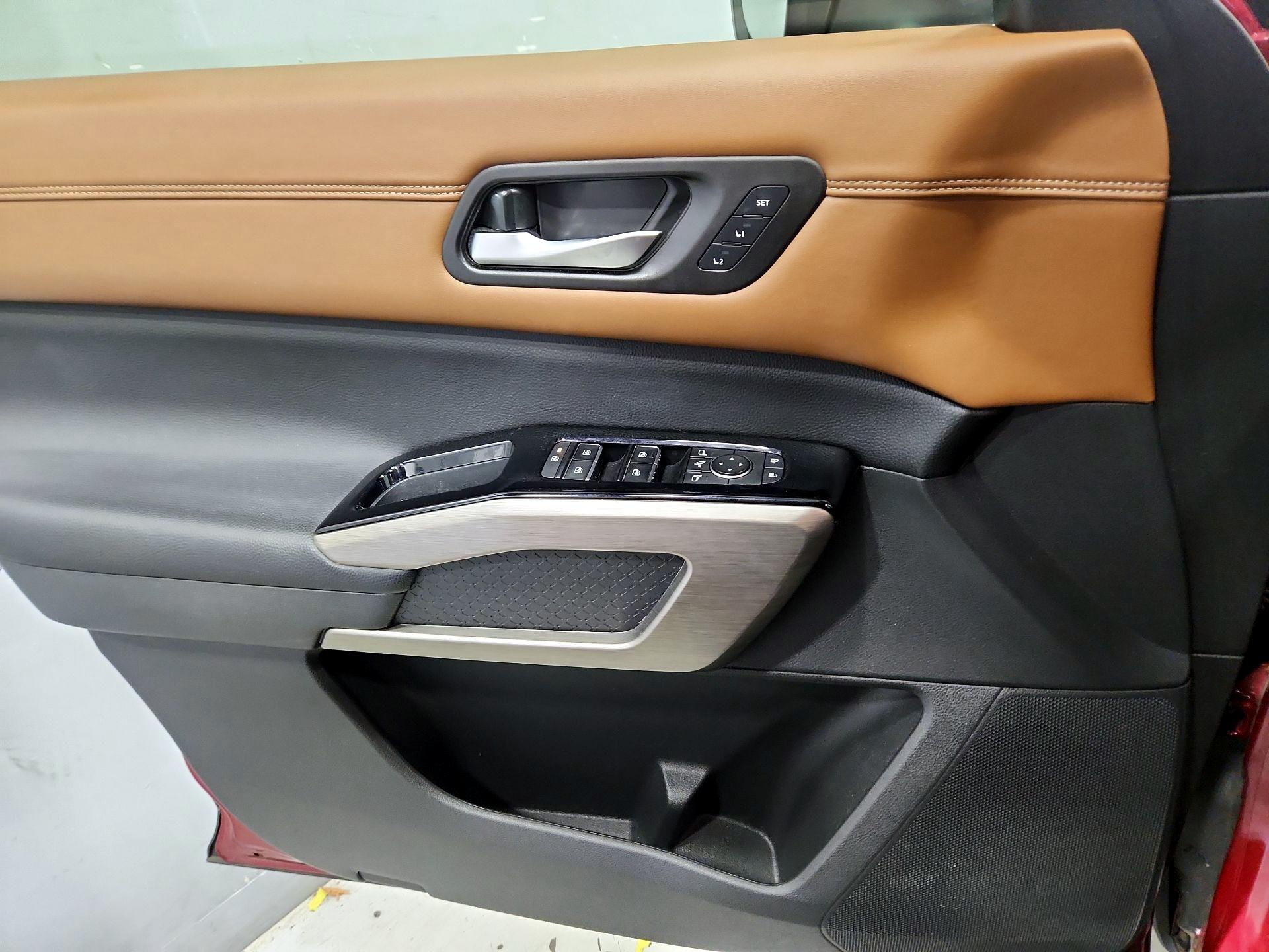 Thumbnail: 2023 Nissan Pathfinder - 12