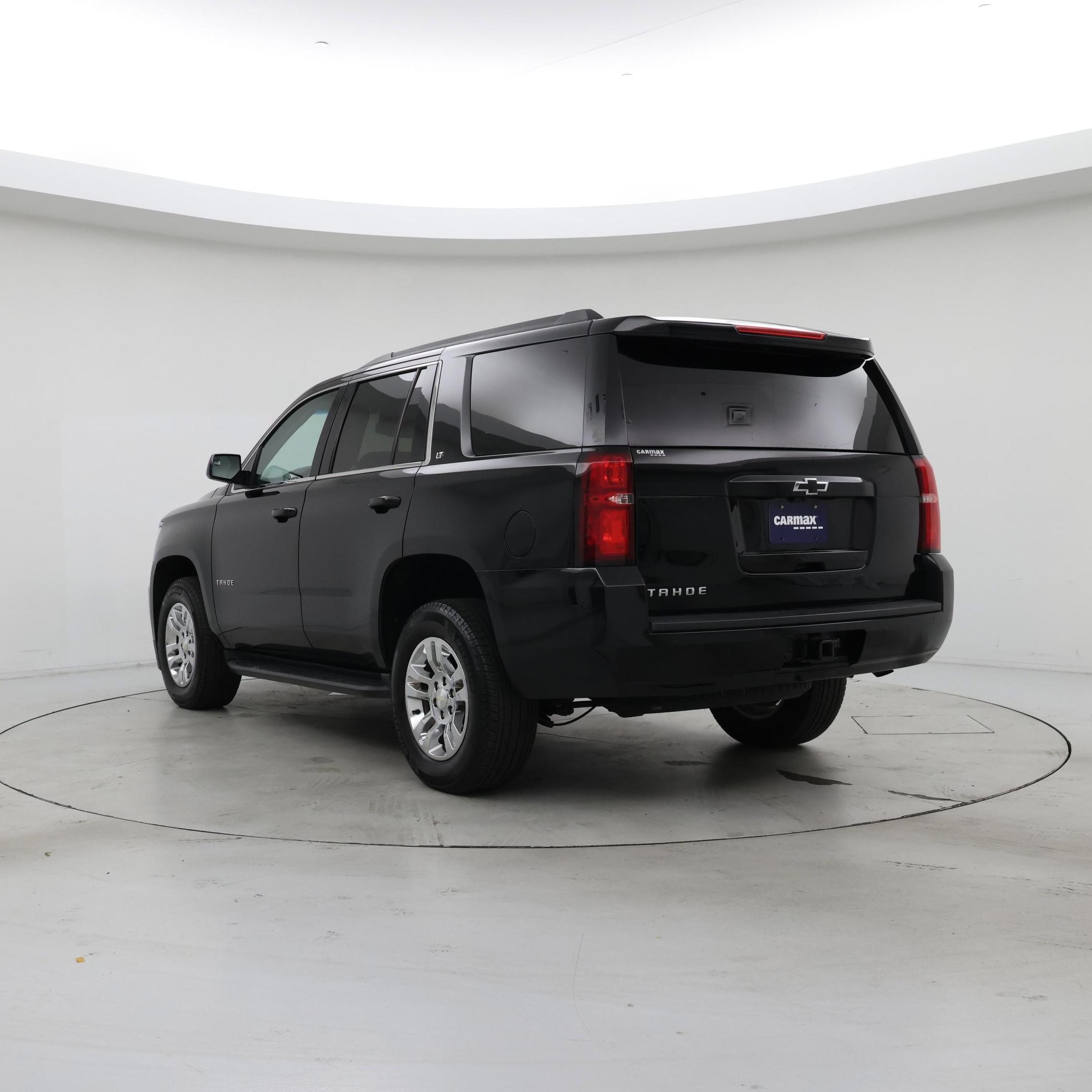 Thumbnail: 2019 Chevrolet Tahoe - 2