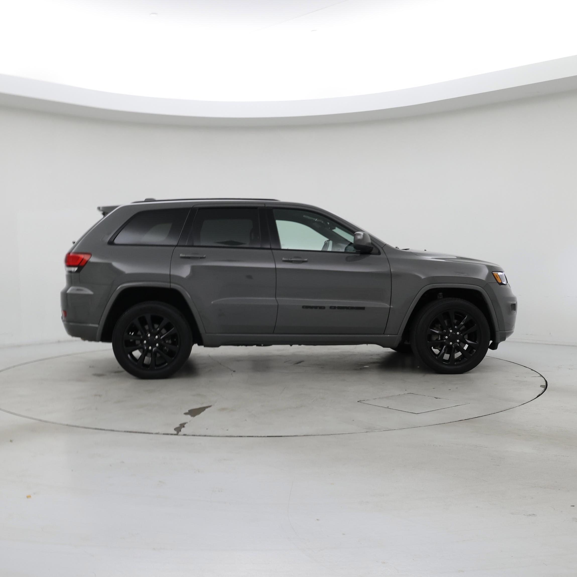 Thumbnail: 2021 Jeep Grand Cherokee - 7