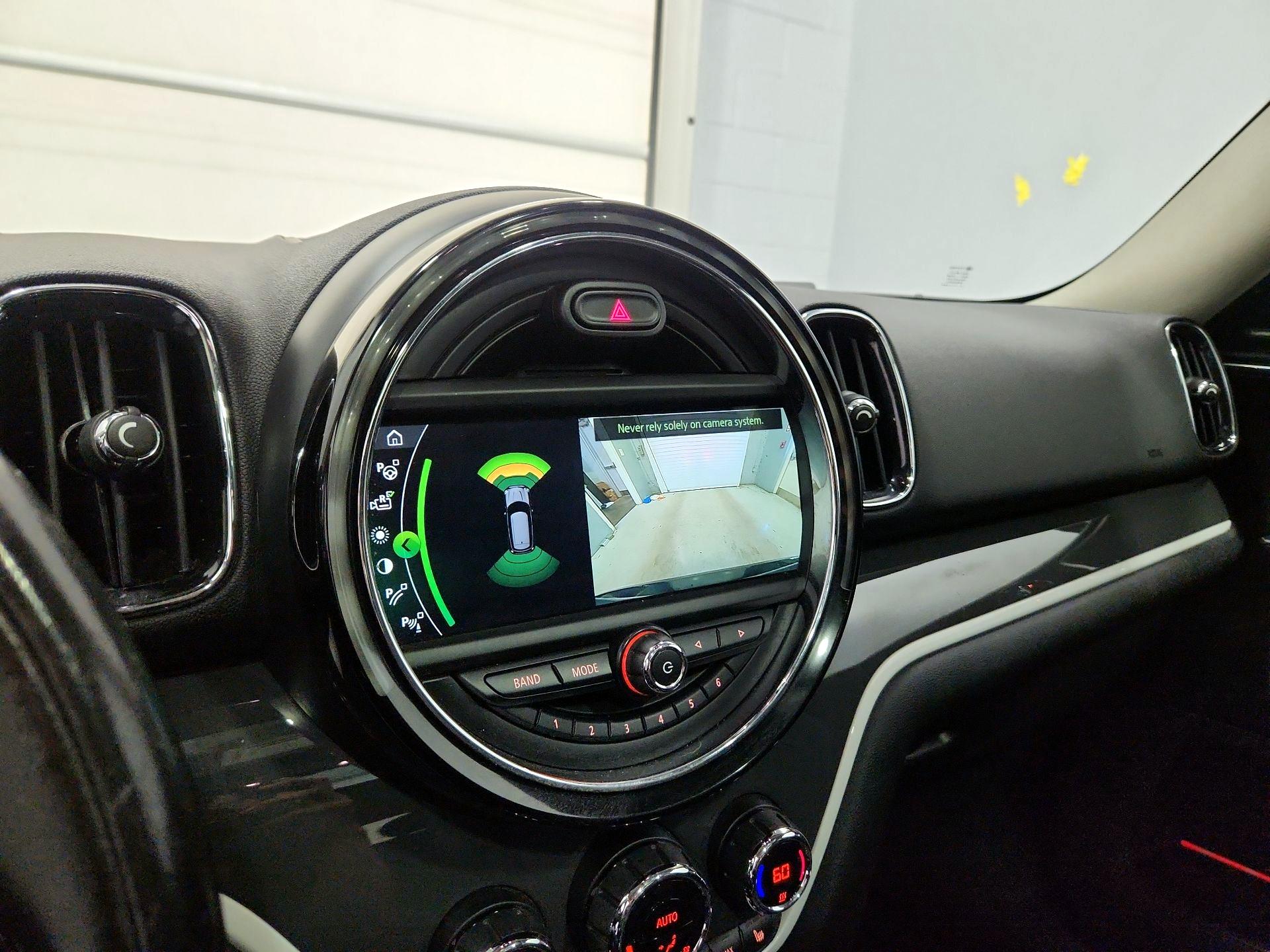 Thumbnail: 2017 MINI Cooper Countryman - 15