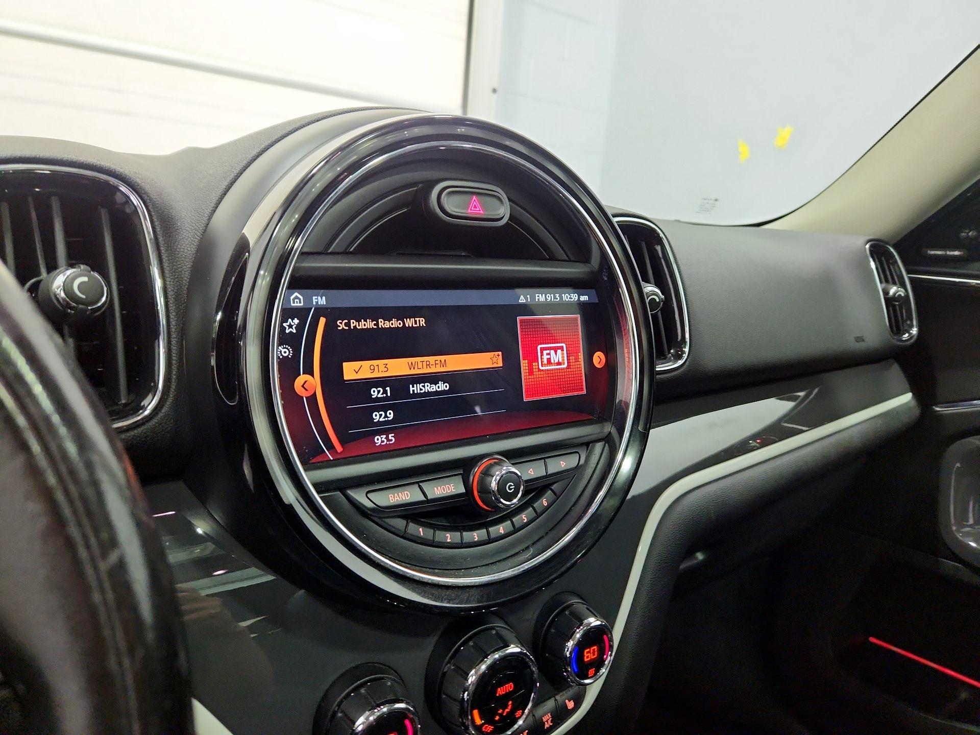 Thumbnail: 2017 MINI Cooper Countryman - 16