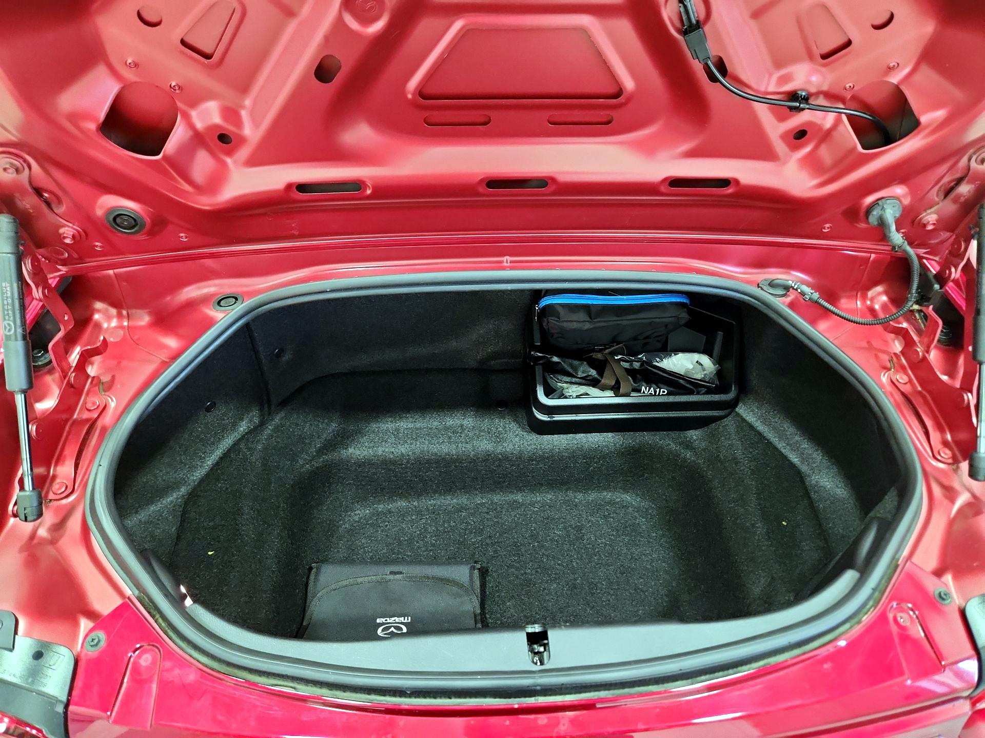 Thumbnail: 2021 Mazda MX-5 Miata - 19