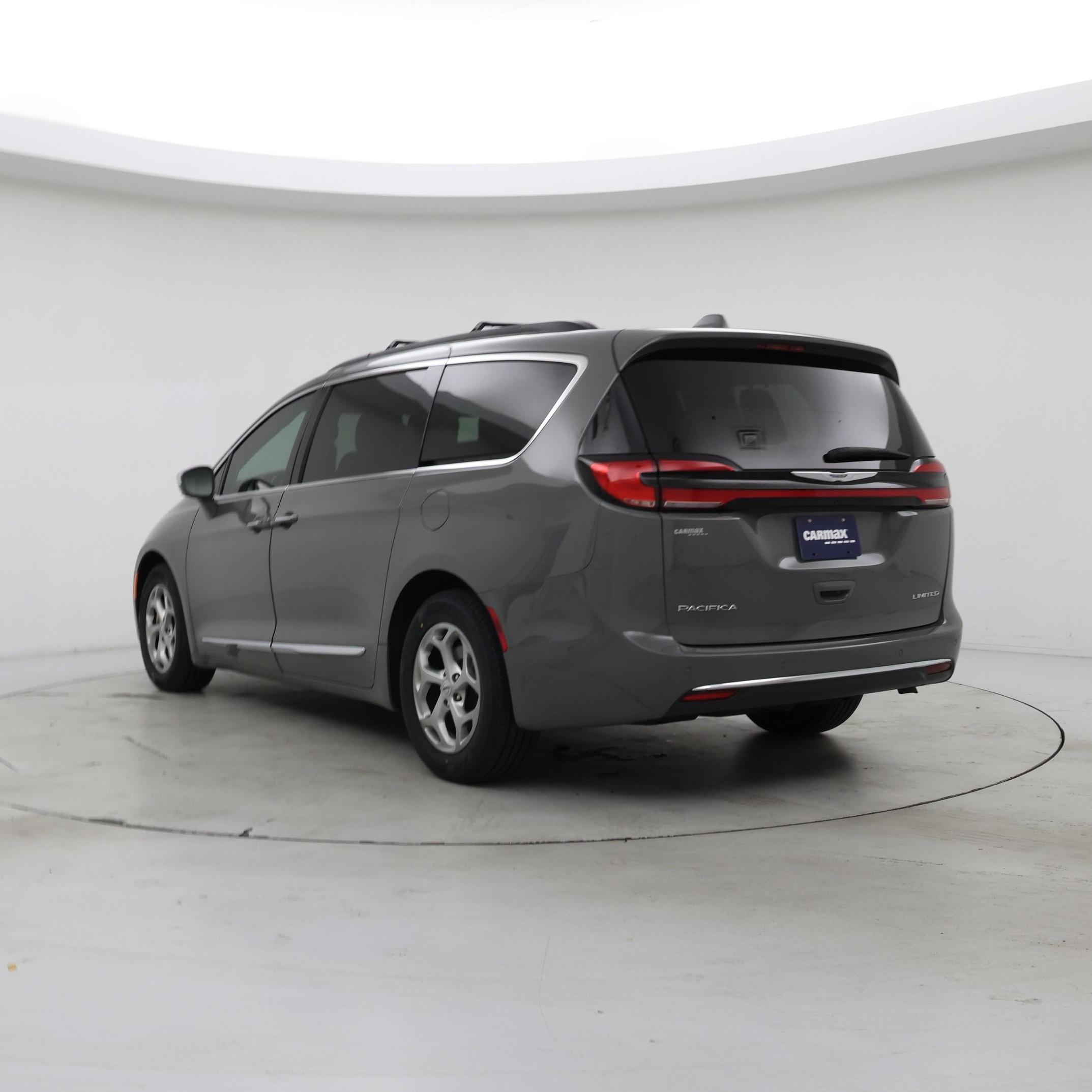 Thumbnail: 2022 Chrysler Pacifica - 2