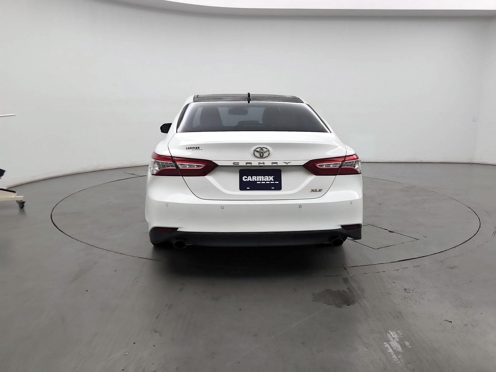 Thumbnail: 2018 Toyota Camry - 6