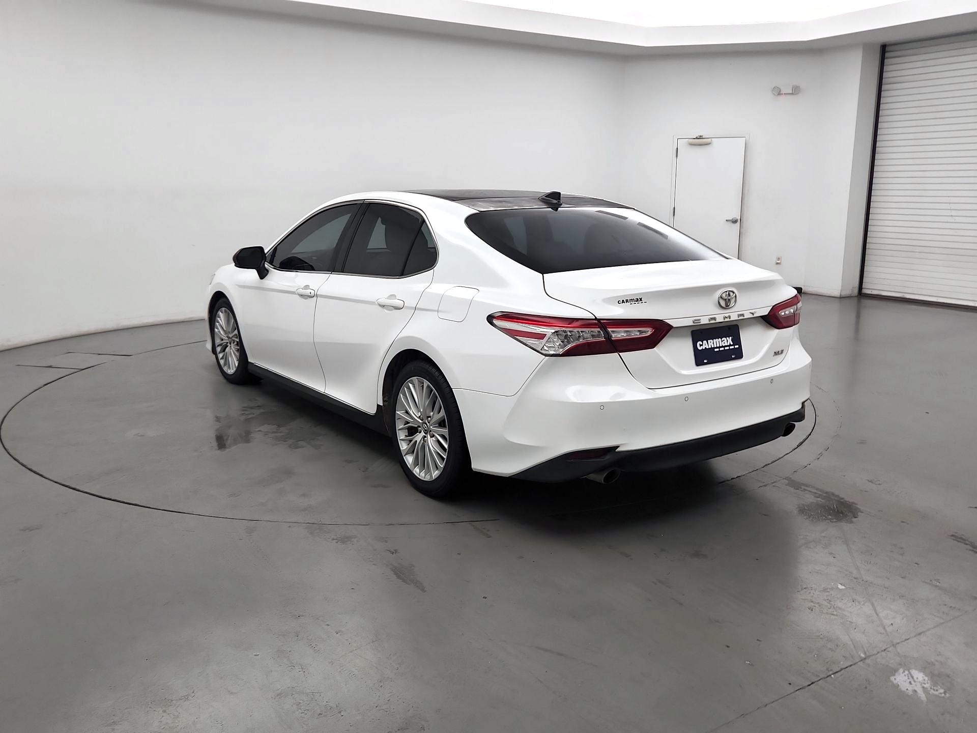 Thumbnail: 2018 Toyota Camry - 7