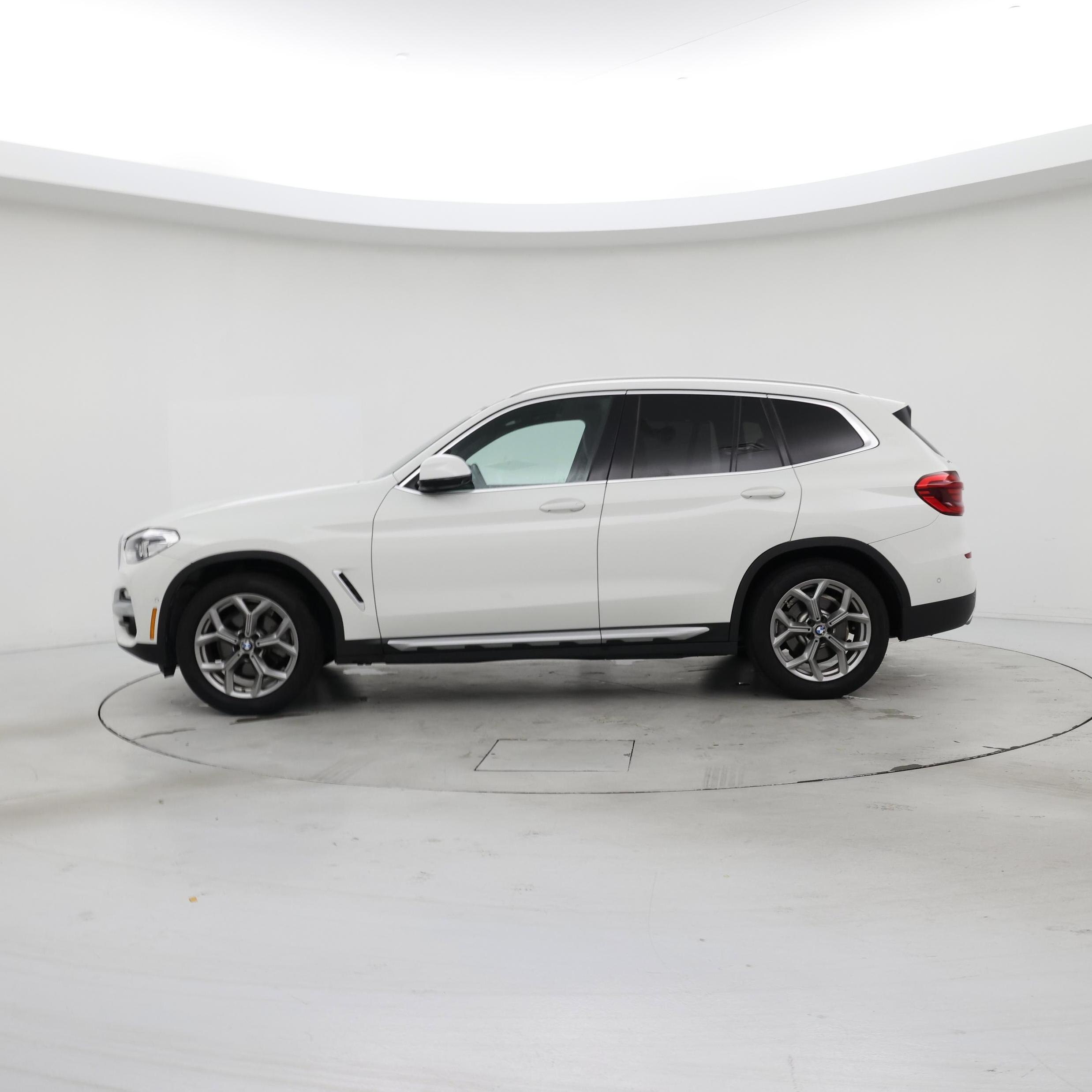 Thumbnail: 2021 BMW X3 - 3