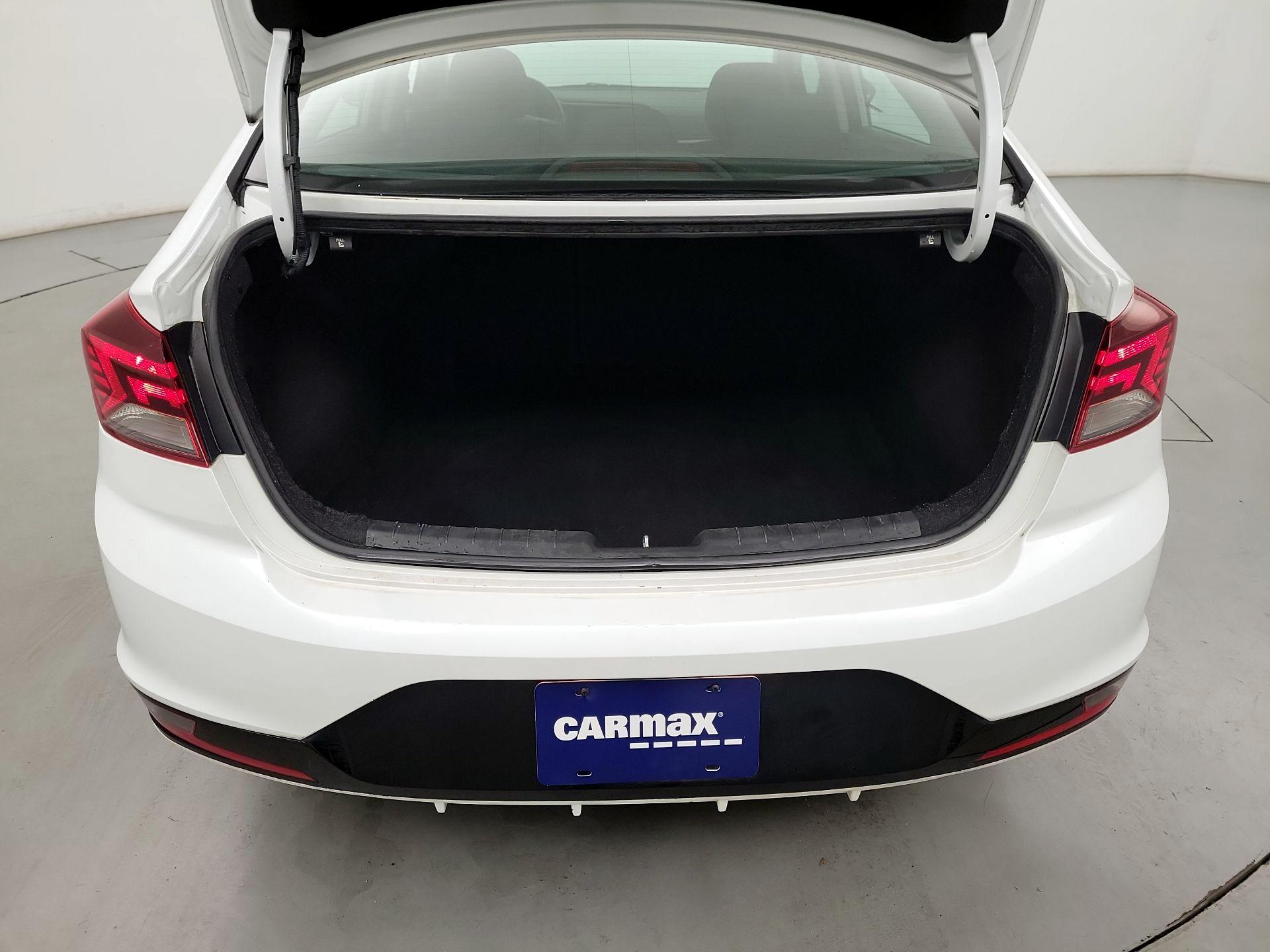 Thumbnail: 2020 Hyundai Elantra - 19