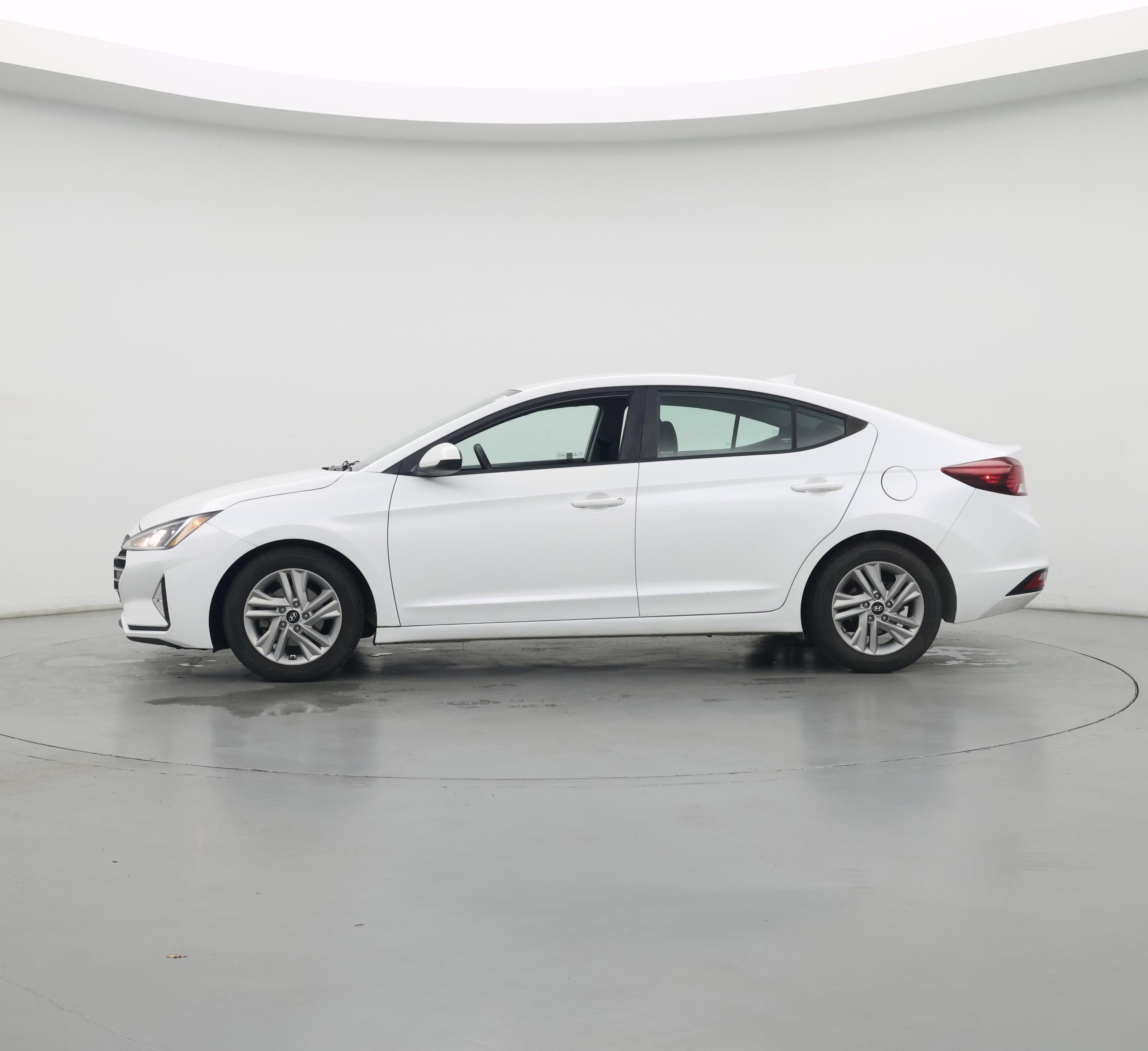 Thumbnail: 2020 Hyundai Elantra - 3