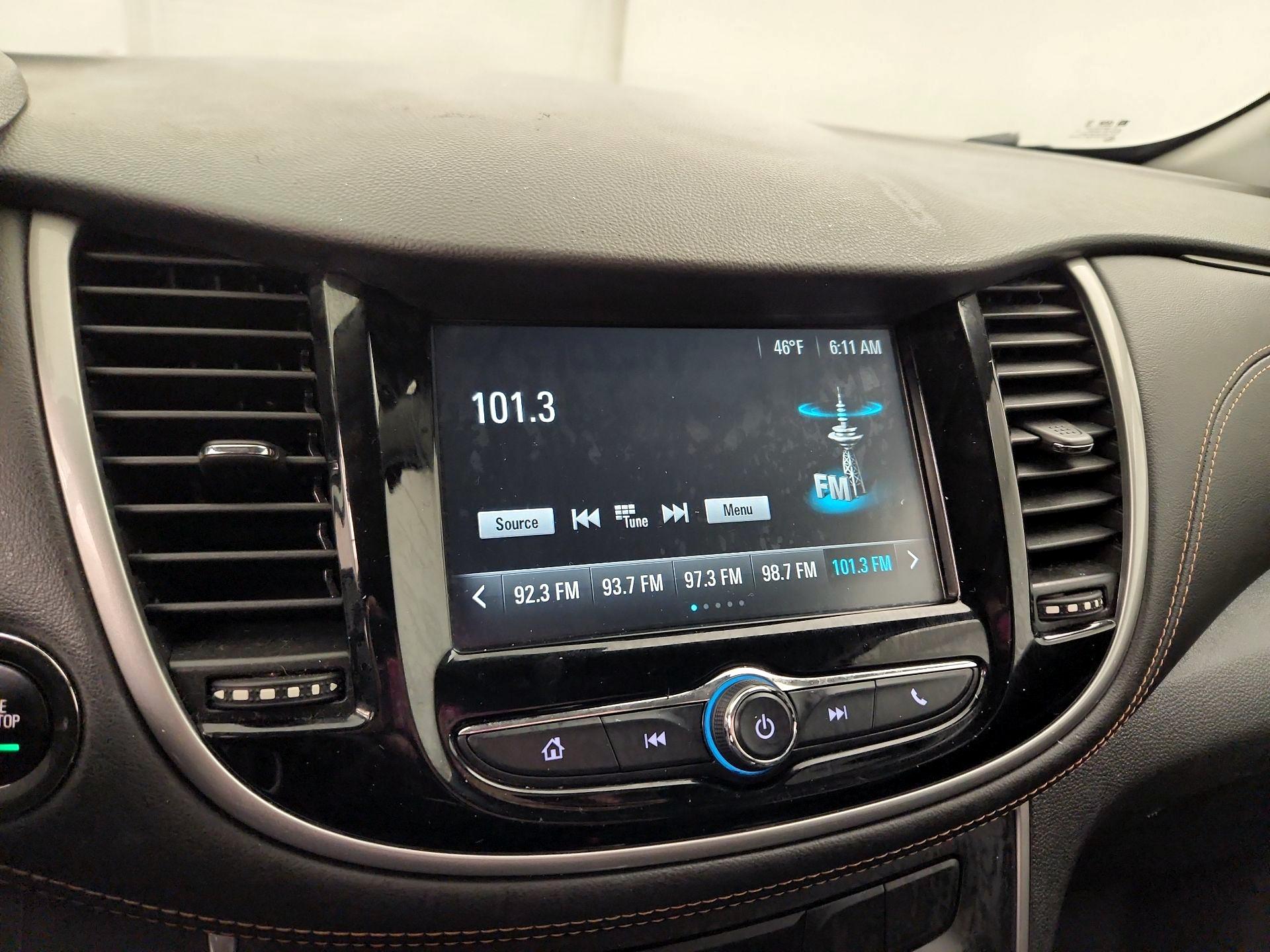 Thumbnail: 2017 Chevrolet Trax - 15