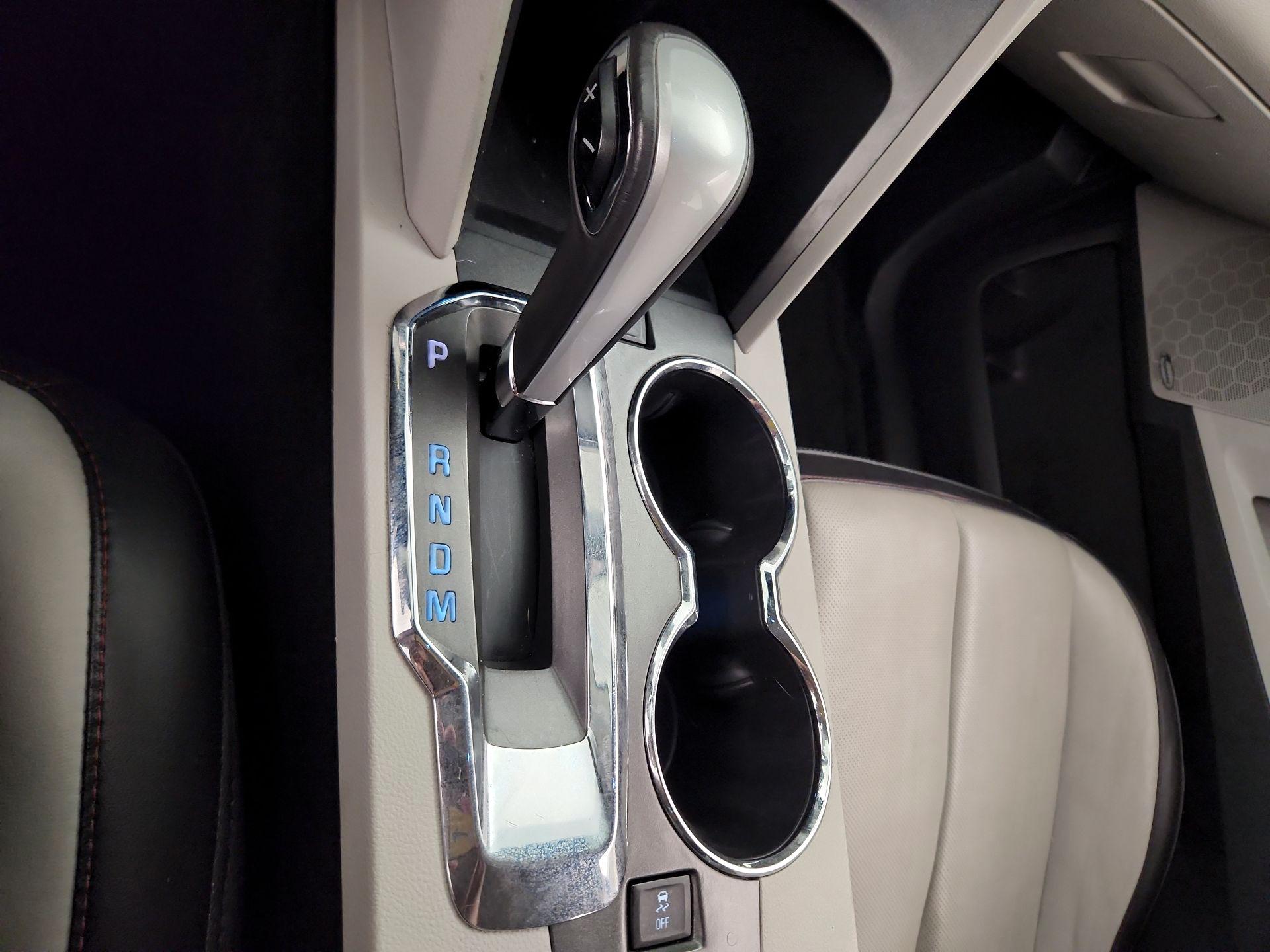 Thumbnail: 2015 Chevrolet Equinox - 16
