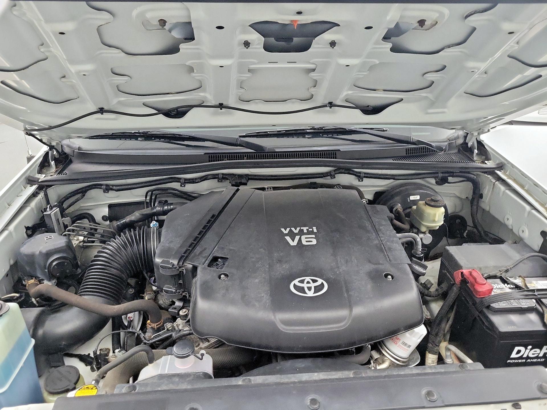 Thumbnail: 2014 Toyota Tacoma - 19