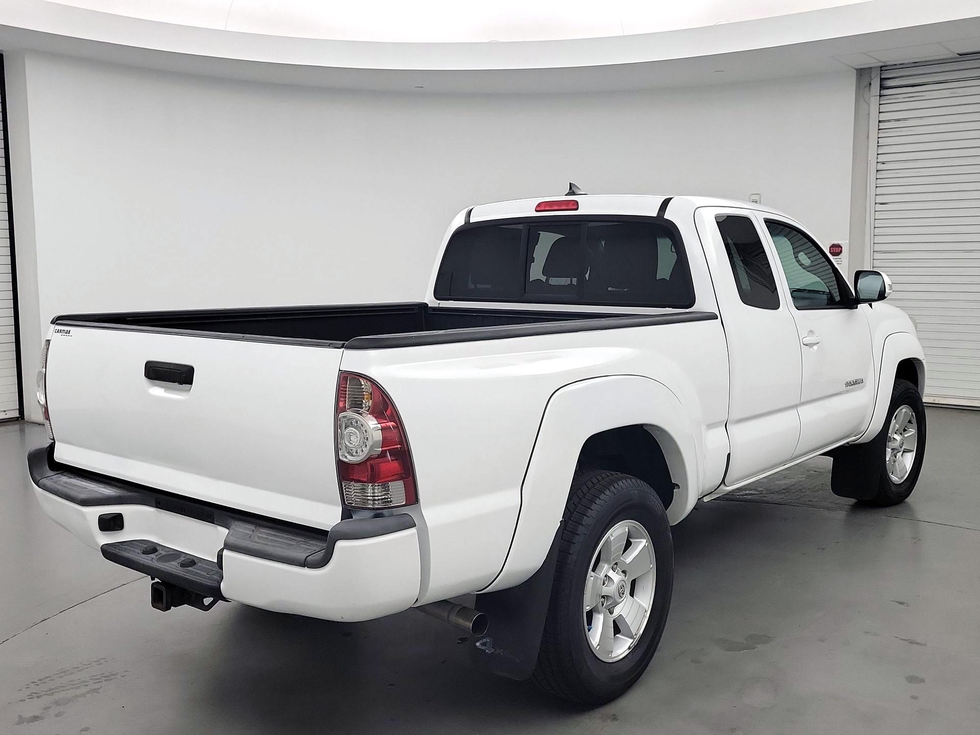 Thumbnail: 2014 Toyota Tacoma - 5