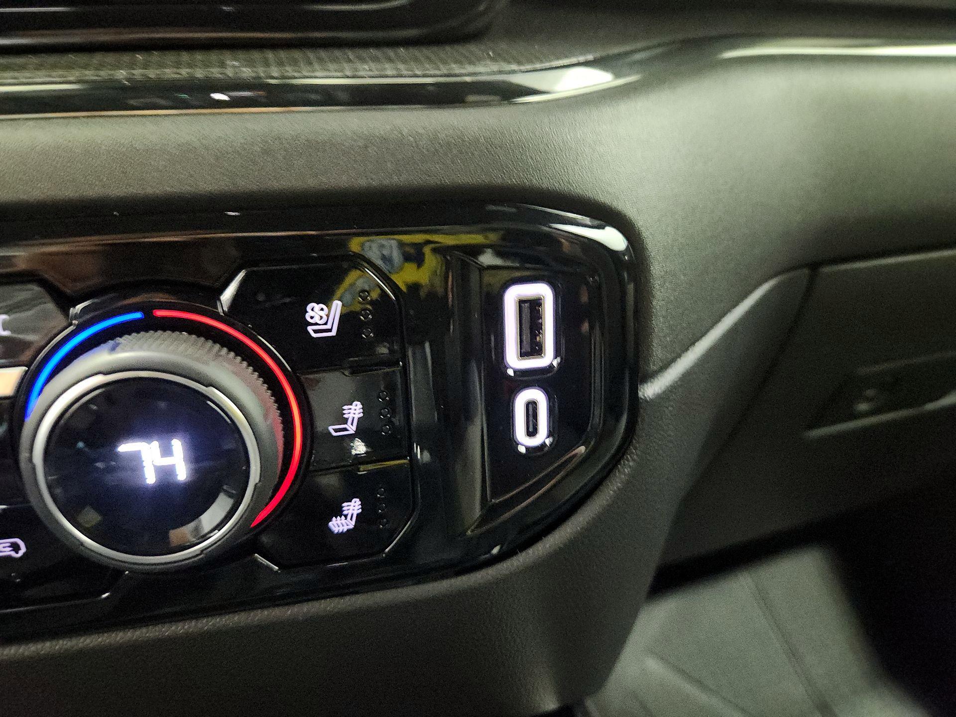 Thumbnail: 2025 Chevrolet Silverado 1500 - 18